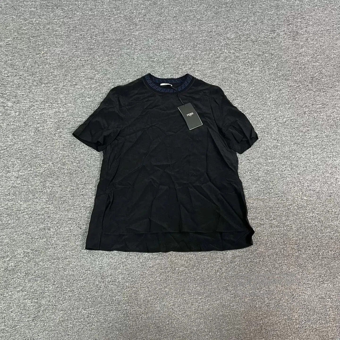 Fendi Fendi Double F Logo Silk Short Sleeve. Size S / US 4 / IT 40 - 1 Thumbnail
