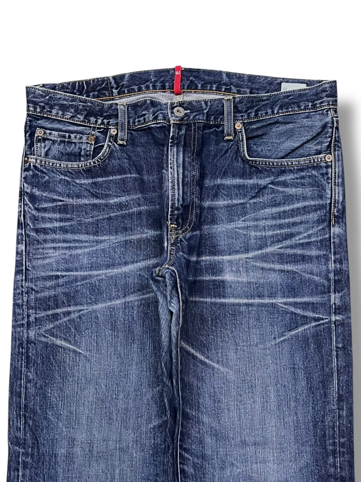 Uniqlo Vintage Uniqlo UJ S002 Japan - Faded Whisker Wash Jeans Size US 36 / EU 52 - 4 Thumbnail