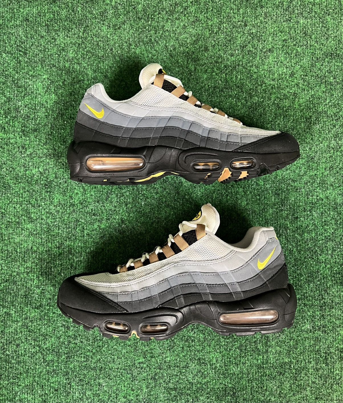 Nike Nike Air Max 95 Icons Yellow Strike Size 9 Size US 9 / EU 42 - 2 Thumbnail