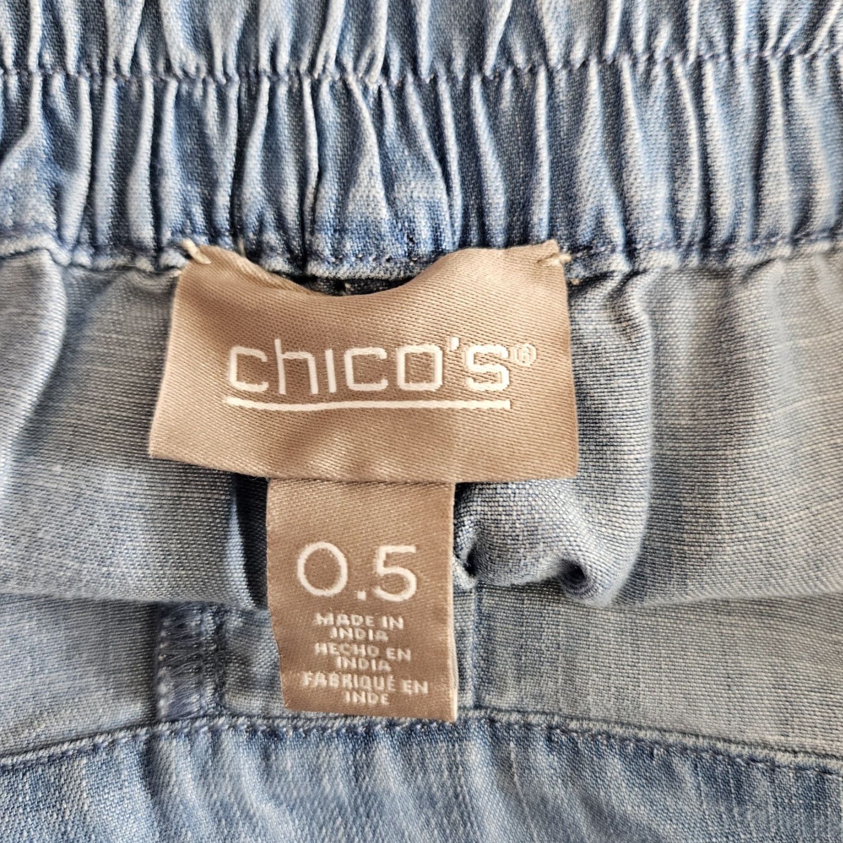 Vintage Chico's Womens Chambray Shorts Sz 6 Blue Pull On High Rise Lyocell Bermuda Shorts Womens 6 Blue Chico's Size 28" / US 6 / IT 42 - 4 Thumbnail
