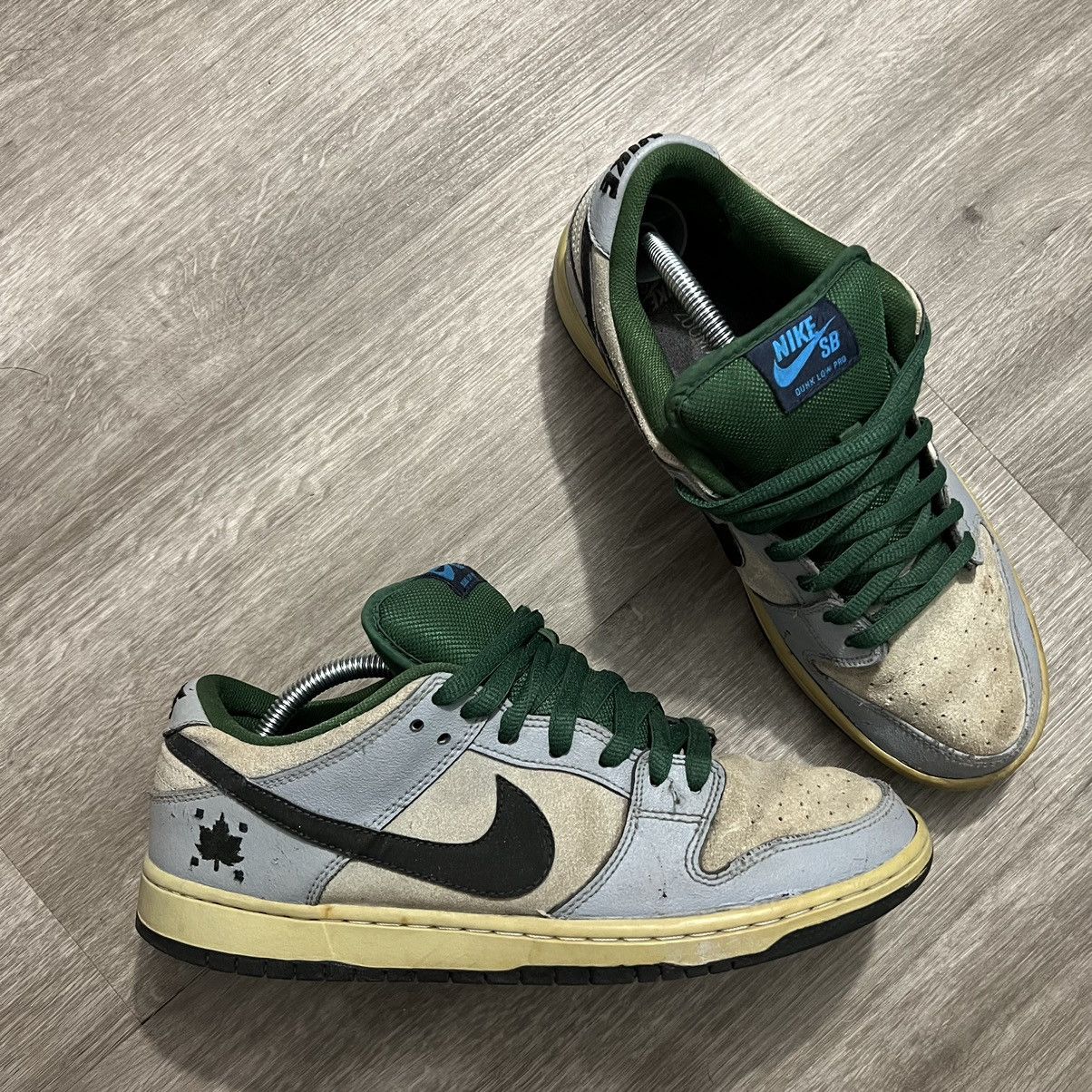 Nike SB Dunk Low Maple Leaf Central Park