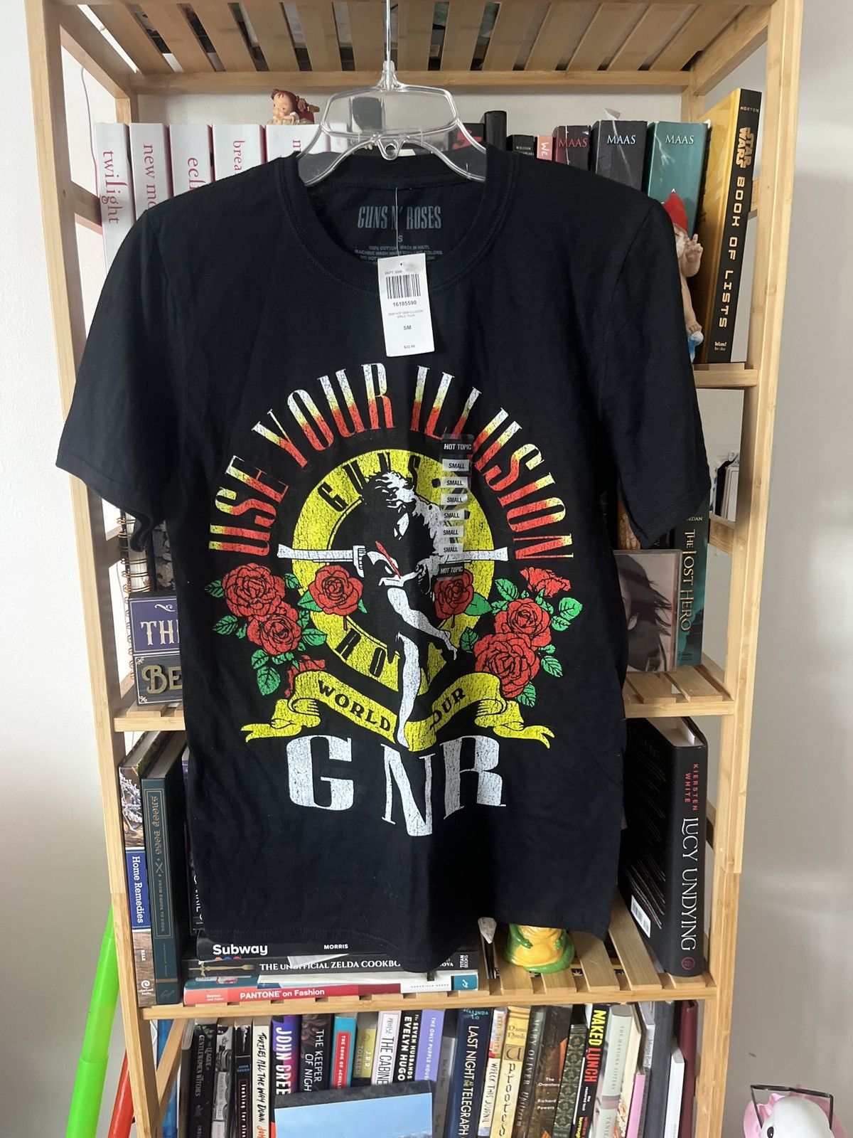 Band Tees Guns N’ Roses Use Your Illusion Tour T Shirt Size US S / EU 44-46 / 1 - 1 Thumbnail