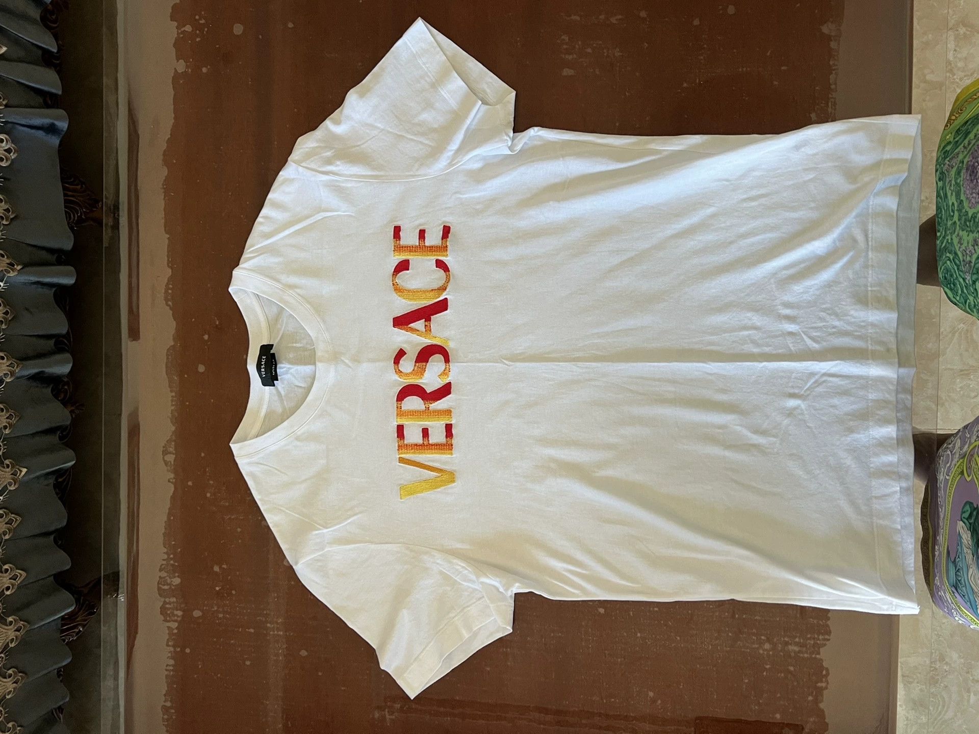 Versace Versace 2022 Embroidered Logo L Tee (Size Tag Cut, Like New) Size US L / EU 52-54 / 3 - 1 Thumbnail