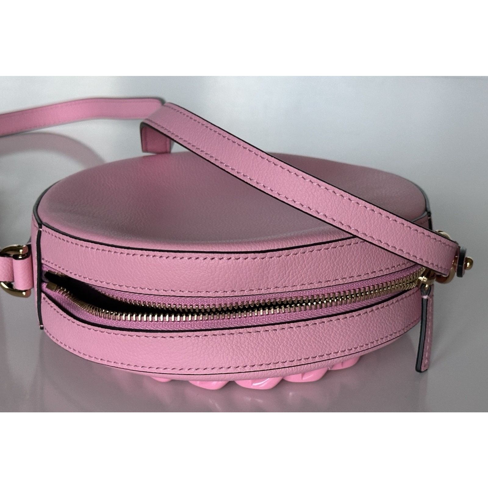 Versace Versace Medusa Calf Leather Round Pink Crossbody Bag 1021602 Size ONE SIZE - 10 Thumbnail