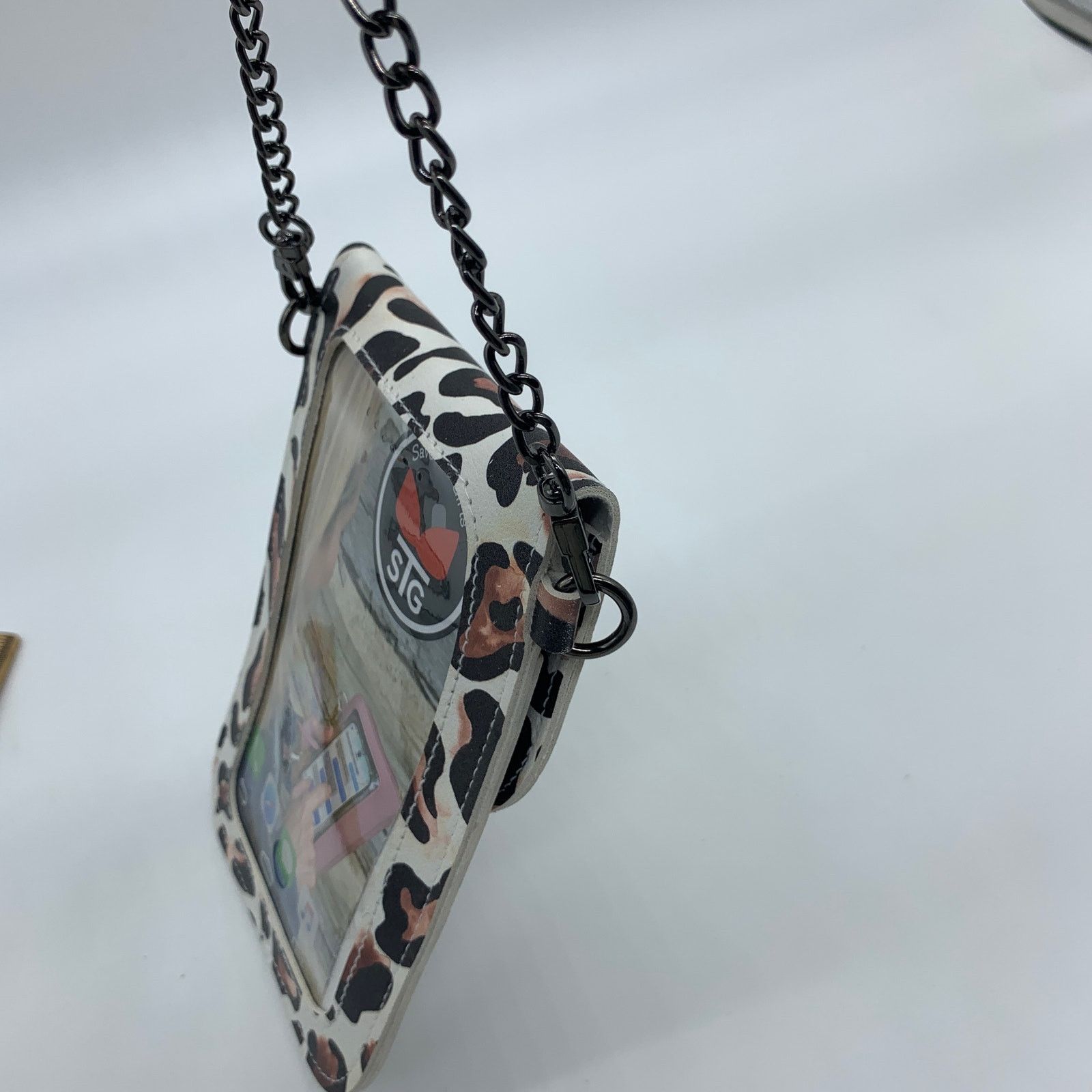 Other Save the Girls Touchscreen Crossbody Bag Small Size ONE SIZE - 6 Thumbnail