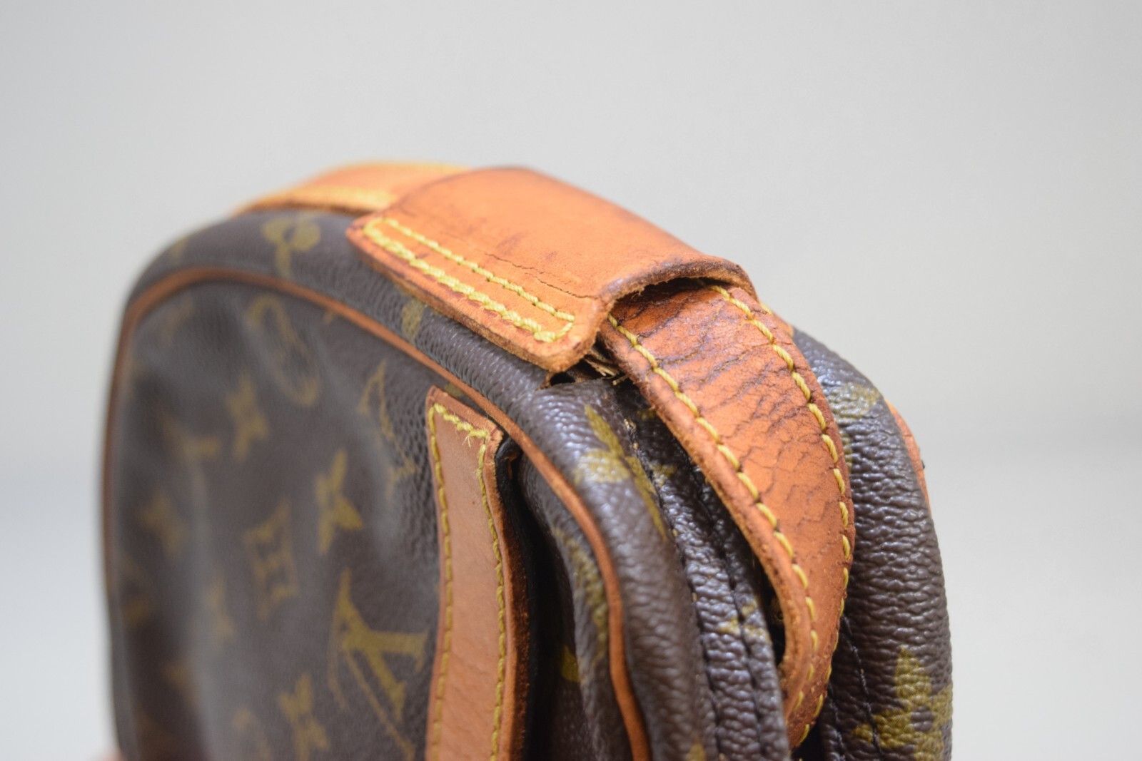 Louis Vuitton Louis Vuitton Jeune Fille GM Crossbody Monogram M51225 Size ONE SIZE - 14 Thumbnail