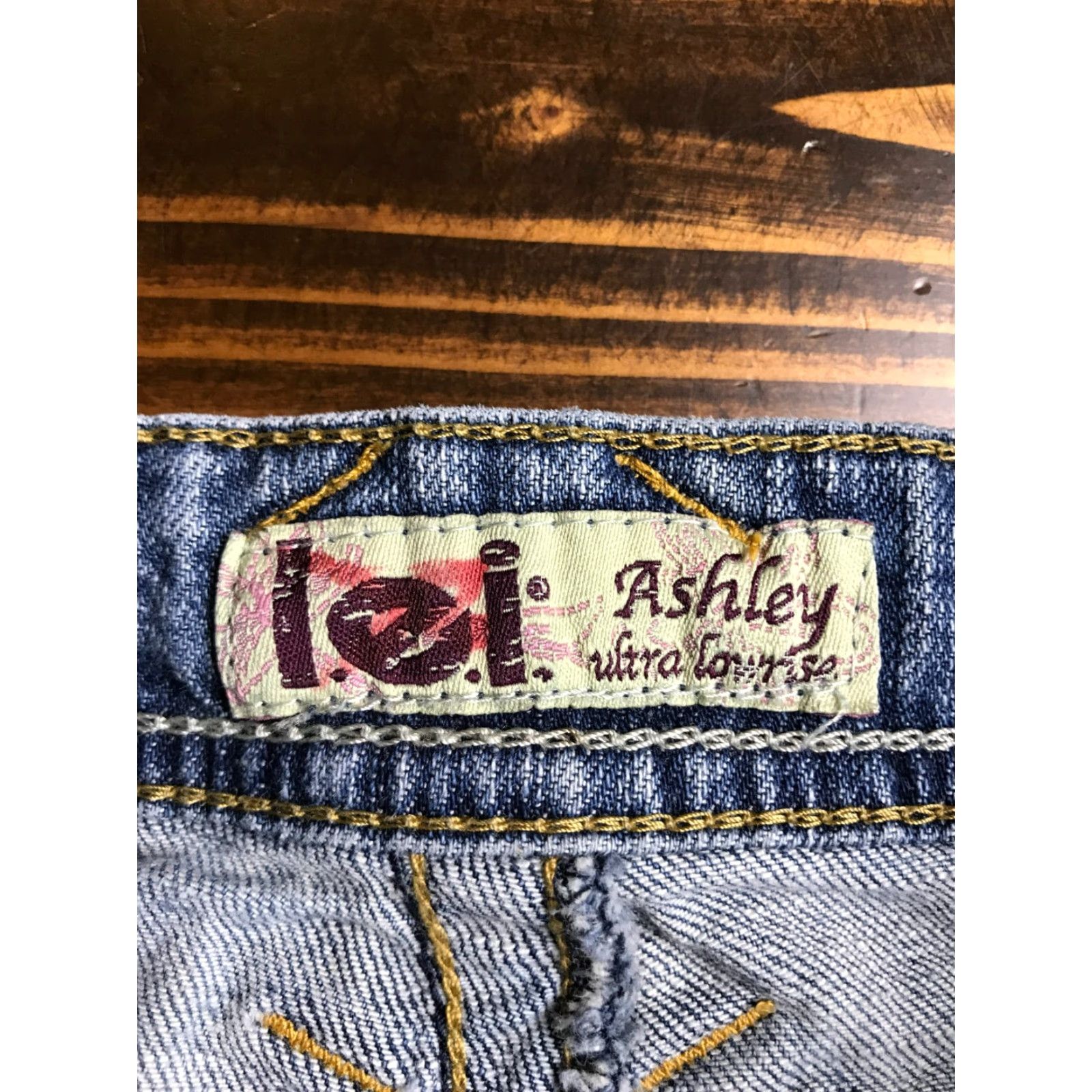 Vintage LEI Jeans, Women's Size 30, Blue Denim Capri Cuffed Pockets Regular Rise Low, 30, Adult Women, Capri Jeans, Fall Spring Summer, Womens Size 30" / US 8 / IT 44 - 6 Thumbnail