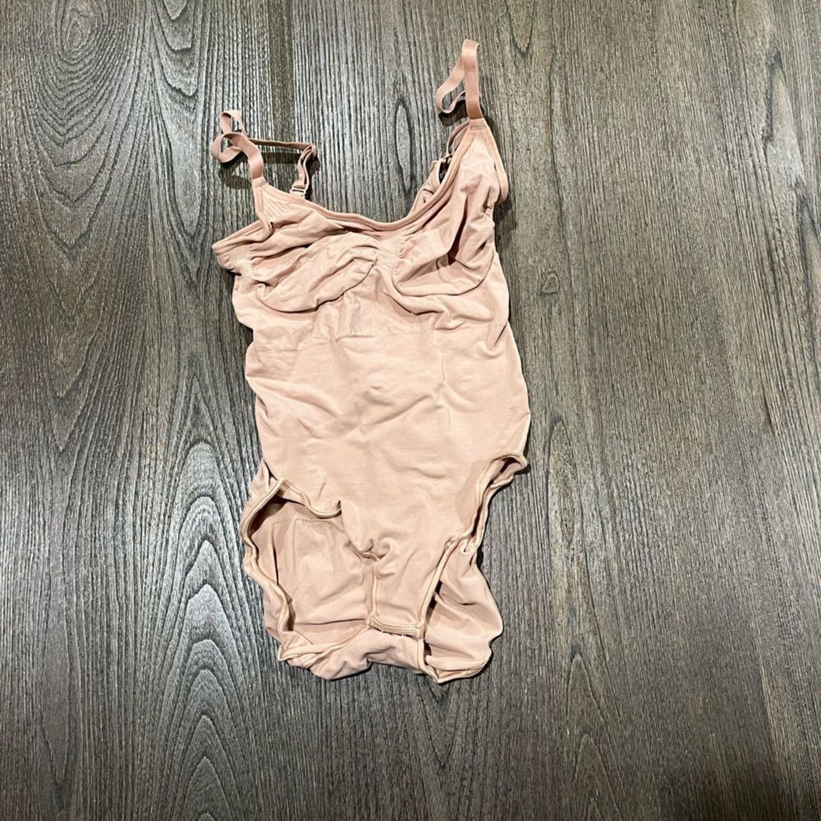 SKIMS NWOT Skims Sculpting Bodysuit - Size L/XL Size ONE SIZE - 1 Thumbnail