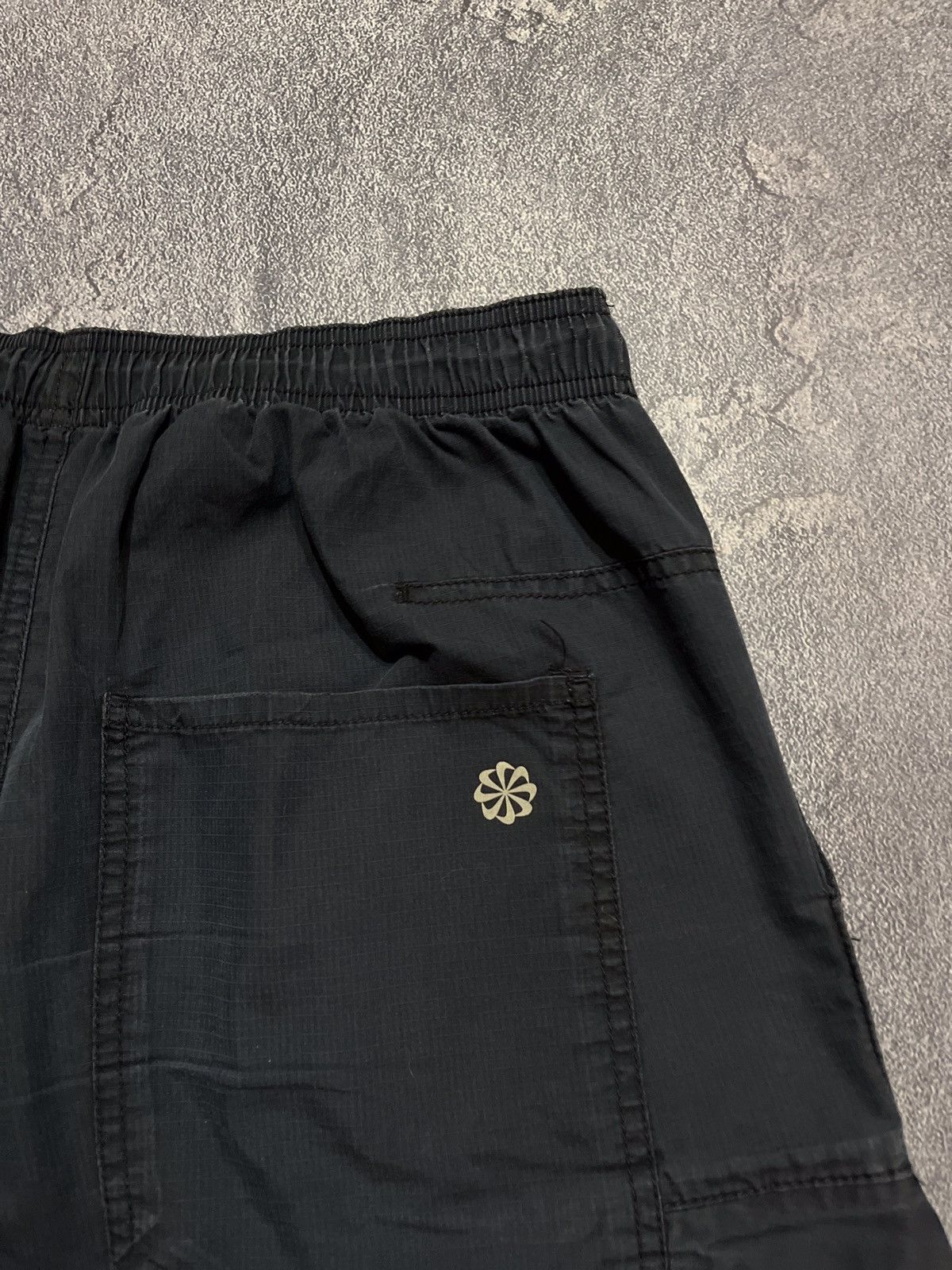 Nike × Vintage Nike Vintage Sportswear Cargo Shorts Y2K Size US 34 / EU 50 - 7 Thumbnail