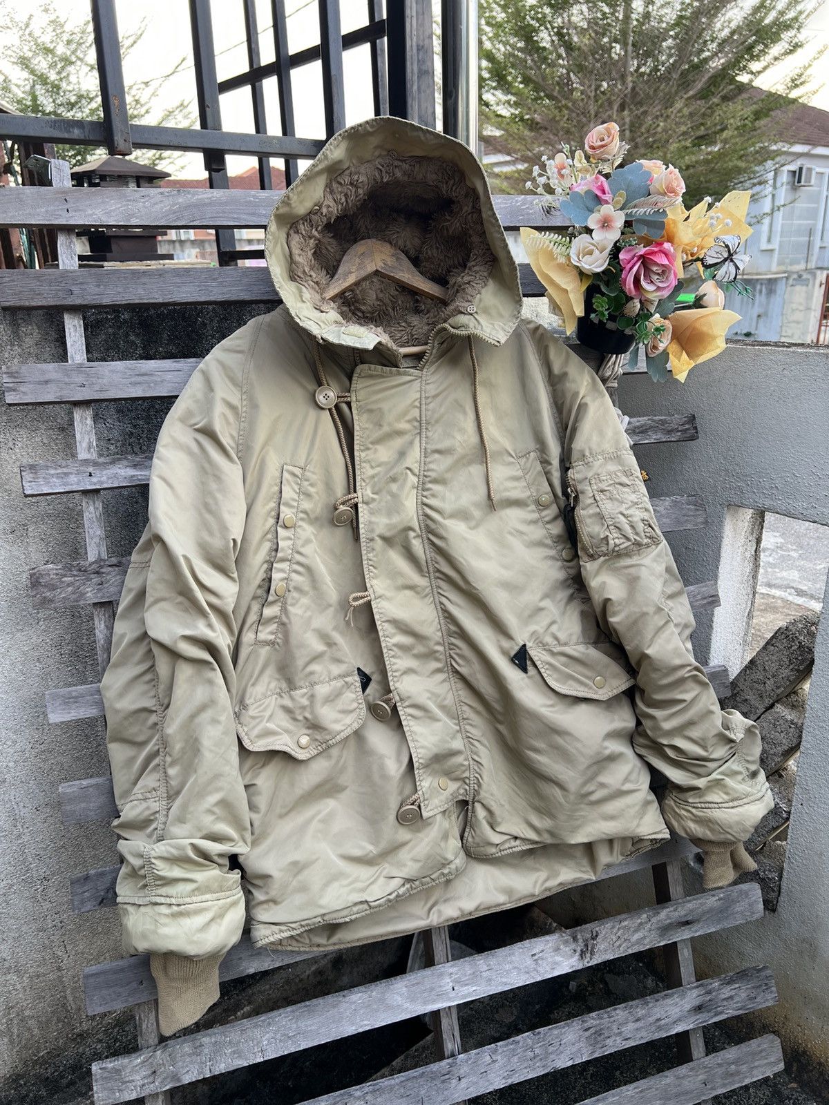 Alpha Industries Vintage Alpha Industries Bomber Jacket - oversizes 25” x 30” Size US L / EU 52-54 / 3 - 2 Thumbnail