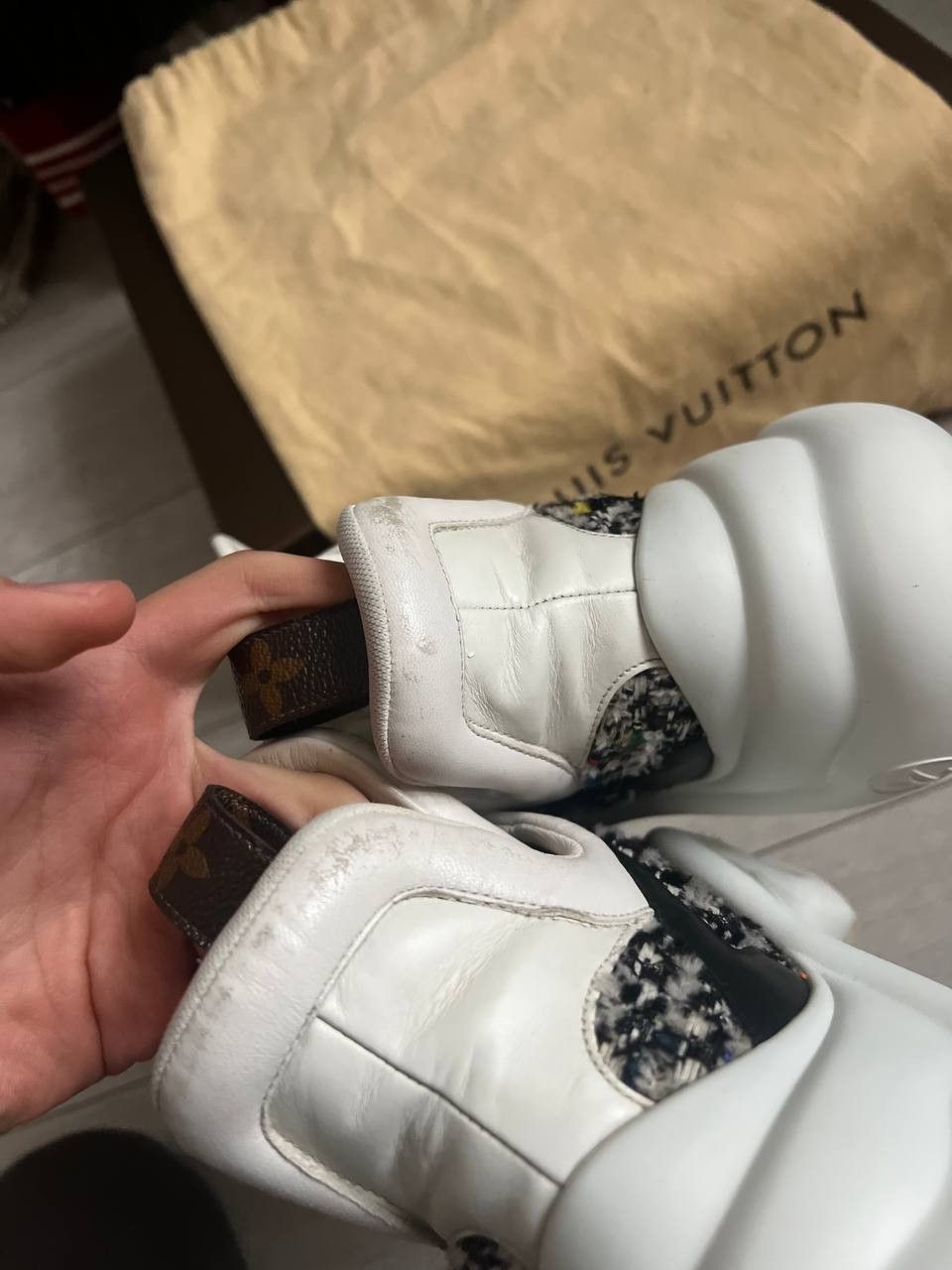 Louis Vuitton Louis Vuitton Tweed Sneakers Size US 11.5 / IT 41.5 - 7 Thumbnail