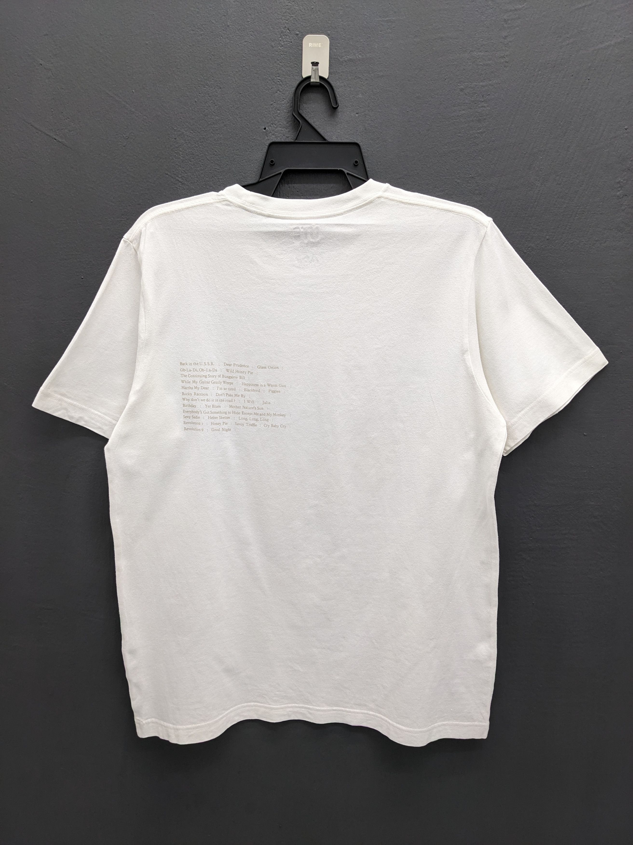 Band Tees THE BEATLES CAPITAL RECORD X JAPANESE BRAND UNIQLO TSHIRT Size US L / EU 52-54 / 3 - 3 Thumbnail