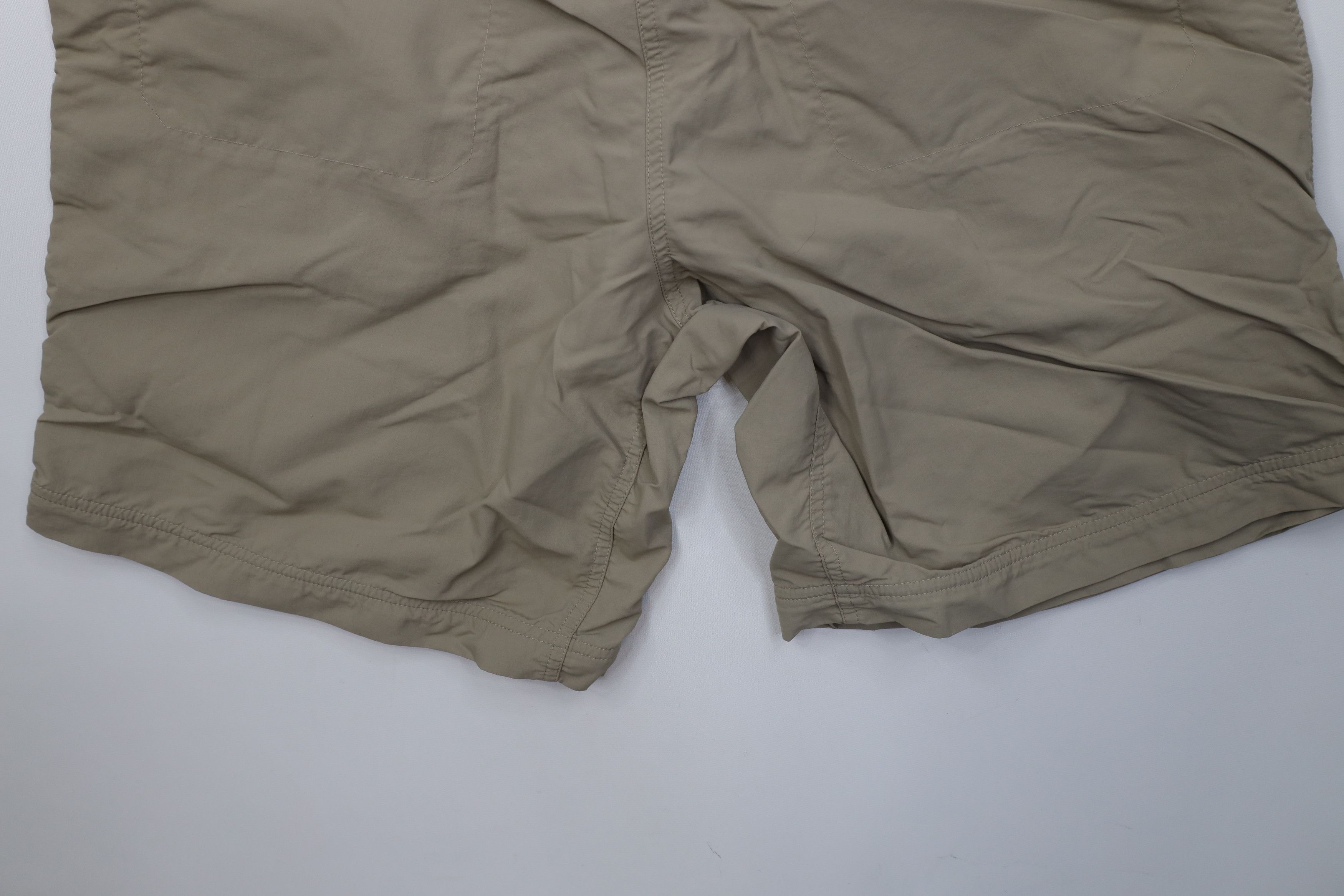 Vintage Vintage 90s Streetwear Above Knee Trekking Cargo Shorts Tan Size US 36 / EU 52 - 13 Thumbnail