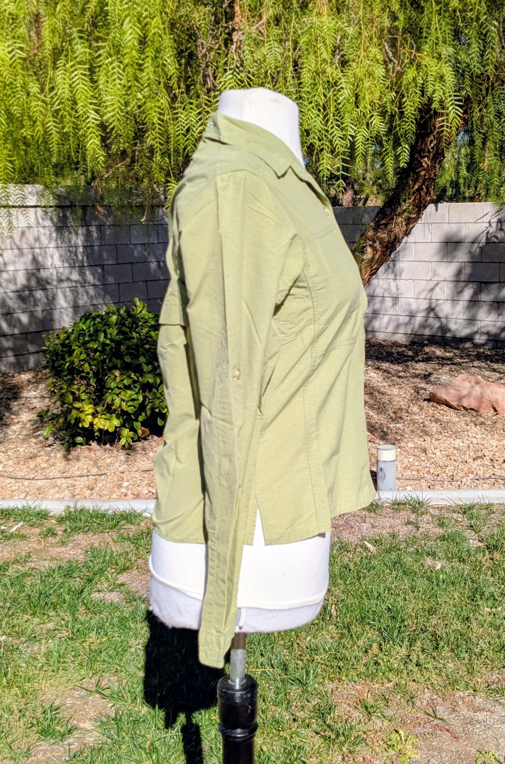 ExOfficio Olive ExOfficio Hiking Hiking/Travel Vented Shirt Size XS / US 0-2 / IT 36-38 - 2 Thumbnail