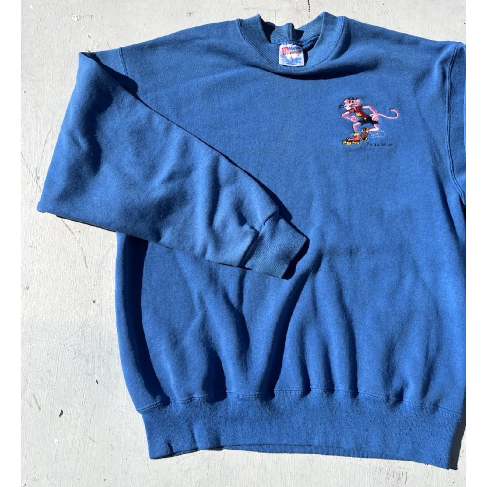 Hanes VINTAGE Hanes Sweatshirt Blue Pink Panther L Crew Neck Long Sleeve Cartoon Size US XL / EU 56 / 4 - 4 Thumbnail