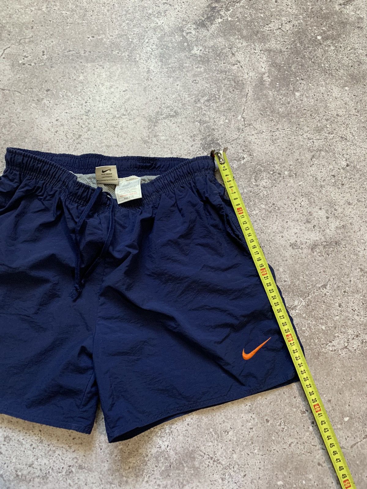 Nike × Vintage 00s Vintage Nike Big Logo Drill Shorts Rare Size US 26 / EU 42 - 8 Thumbnail