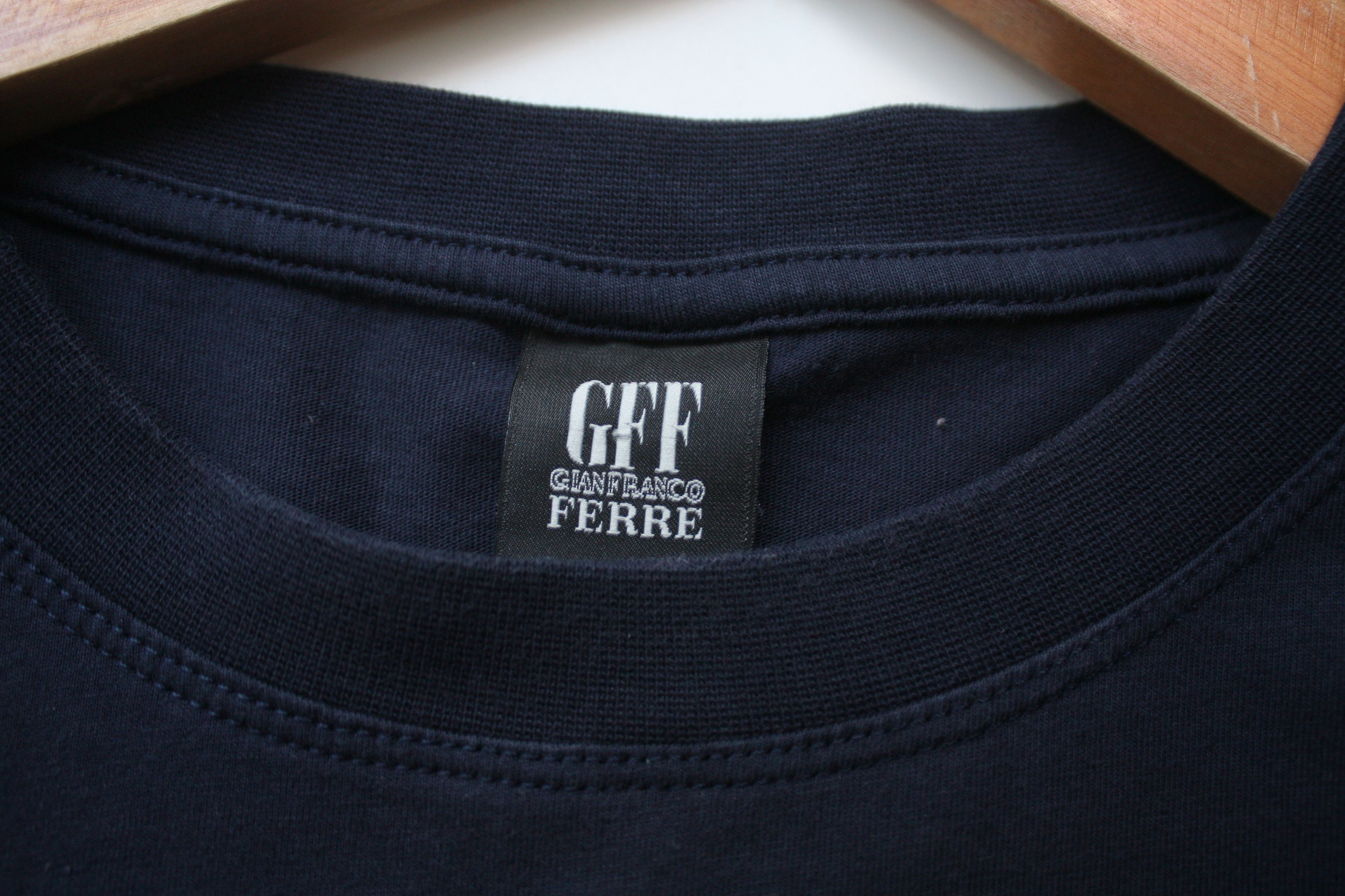Gianfranco Ferre Gianfranco Ferre Vintage Navy Logo T-Shirt 52 Size US L / EU 52-54 / 3 - 5 Thumbnail