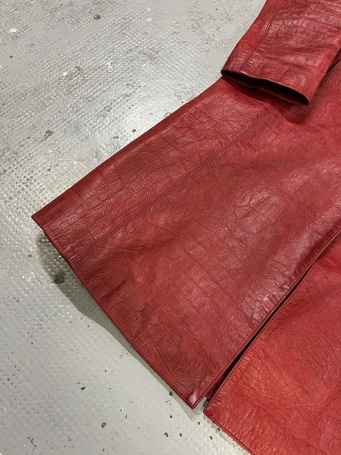 Roberto Cavalli FW2000 Roberto Cavalli Red Crocodile Embossed Leather Trench Coat Size L / US 10 / IT 46 - 6 Thumbnail