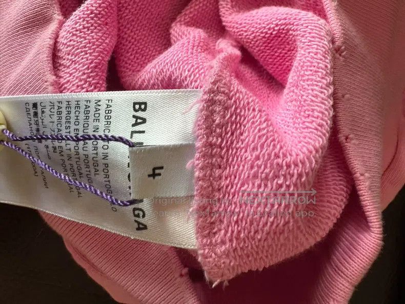 Balenciaga Balenciaga Pink Wave Logo Sweatshirt Size US XL / EU 56 / 4 - 5 Thumbnail