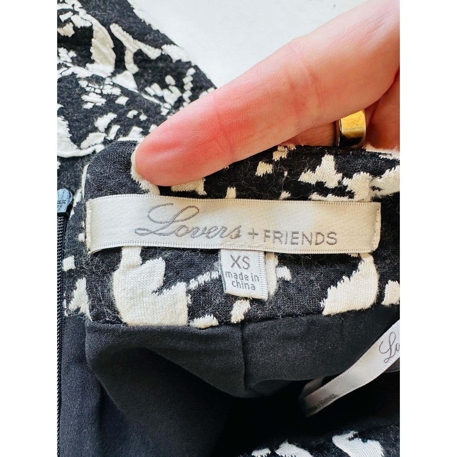 Other Lovers + Friends Tatum Black & White Jacquard Mini Skirt XS Size 23" - 10 Thumbnail