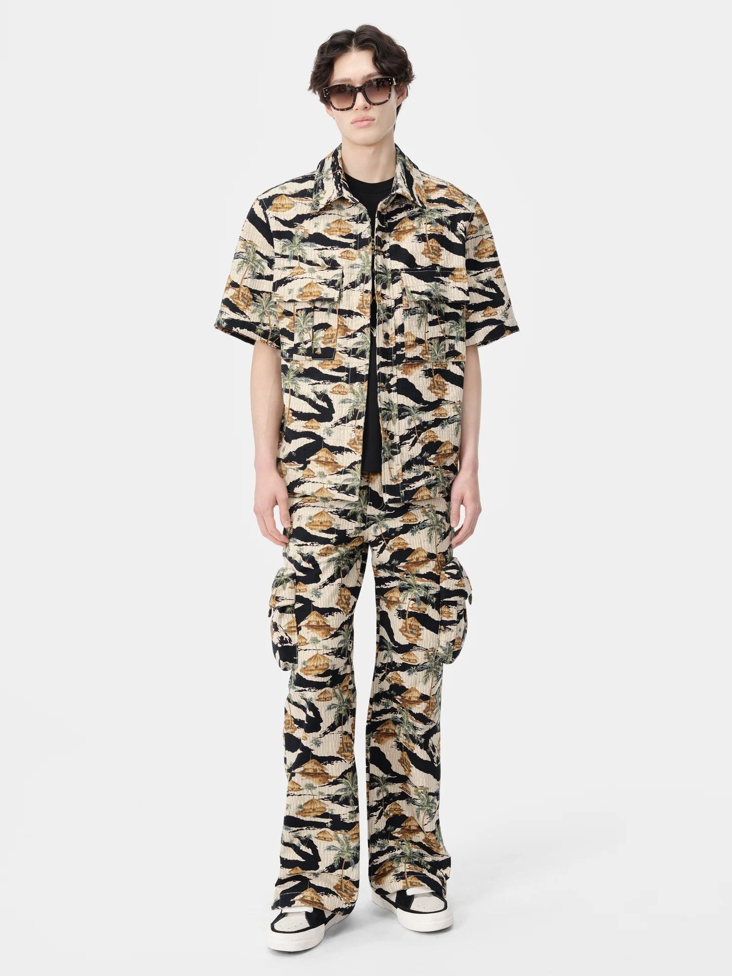 Amiri o1s1wg110725 Repeat Palm Camp Shirt in Multicolor Size US L / EU 52-54 / 3 - 2 Thumbnail