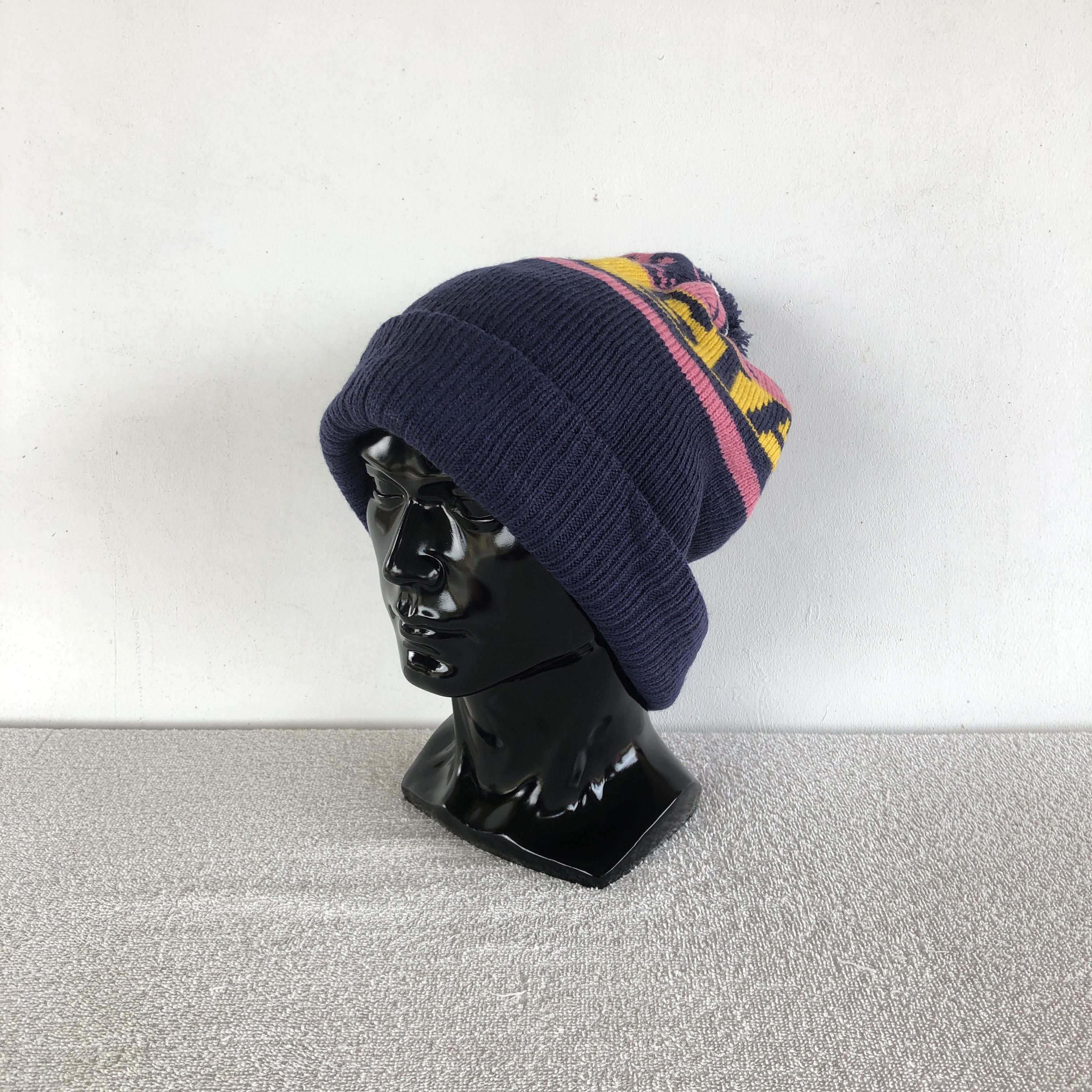 Japanese Brand Vintage Y2K Movie Star Beanie Skulls Pom Pom Snow Caps Hats Size ONE SIZE - 1 Thumbnail