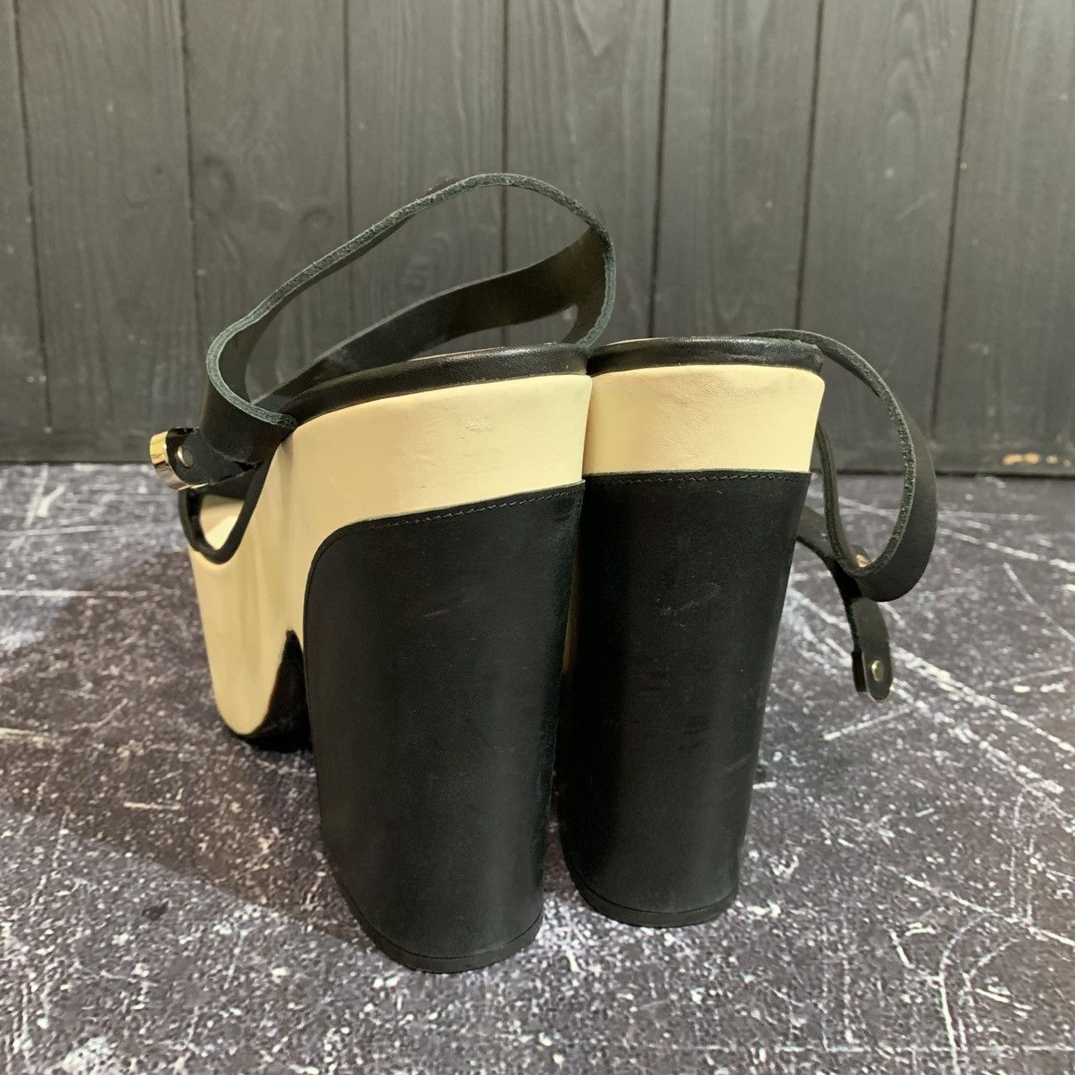 Chanel Women's CHANEL Ankle Strap Platform Sandals Leather Size 40 Size US 10 / IT 40 - 7 Thumbnail