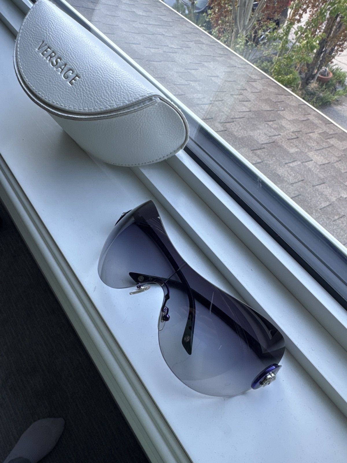 Versace Vintage Versace Sport Rimless Shield Sunglasses Size ONE SIZE - 3 Thumbnail