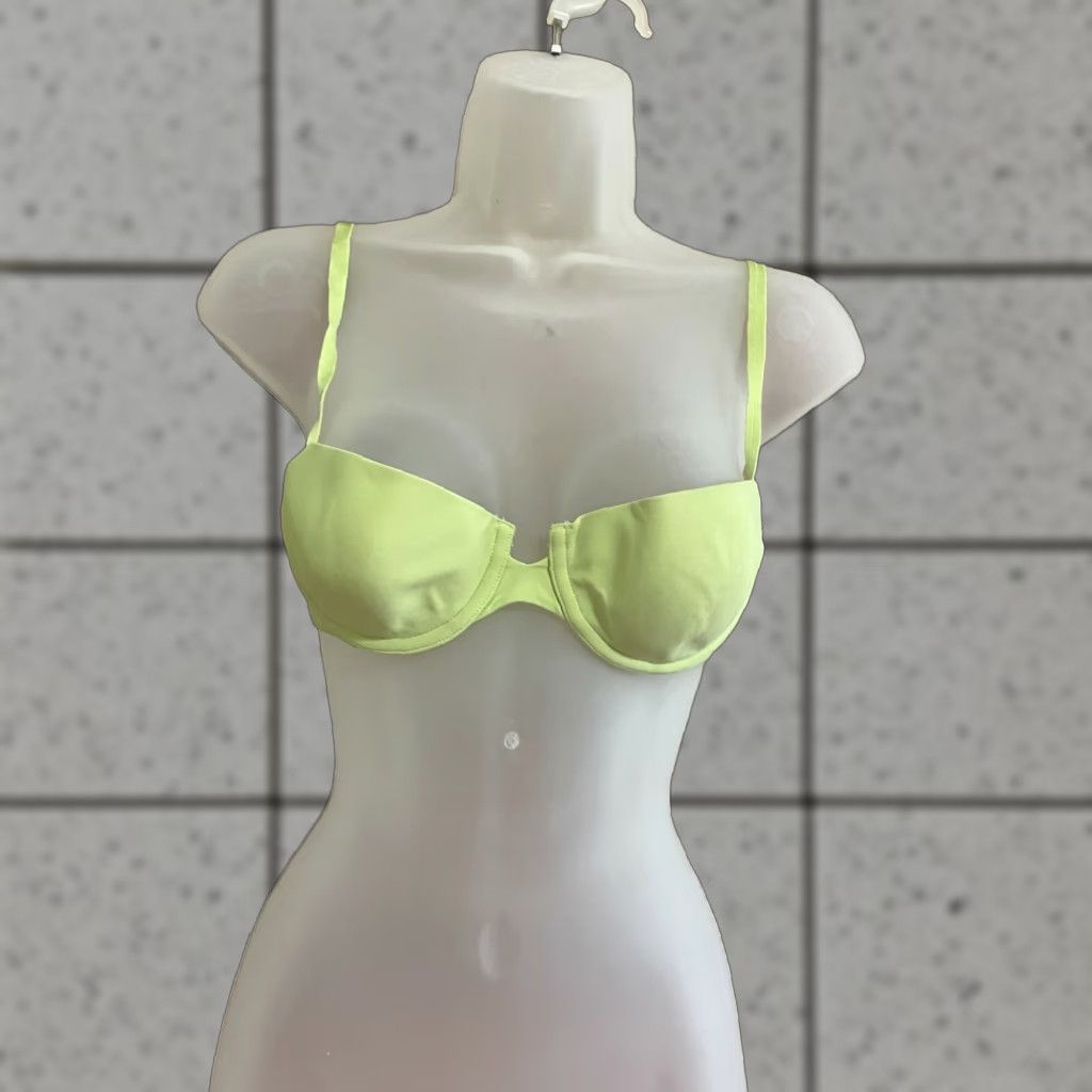Victoria's Secret Victoria's Secret pushup bra size 34A Green lightly lined User: Victoria's Secret pushup bra size 34A Green lightly lined Size ONE SIZE - 1 Thumbnail