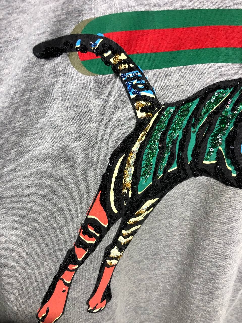 Gucci Gucci Logo sequin tiger tee Size US L / EU 52-54 / 3 - 4 Thumbnail