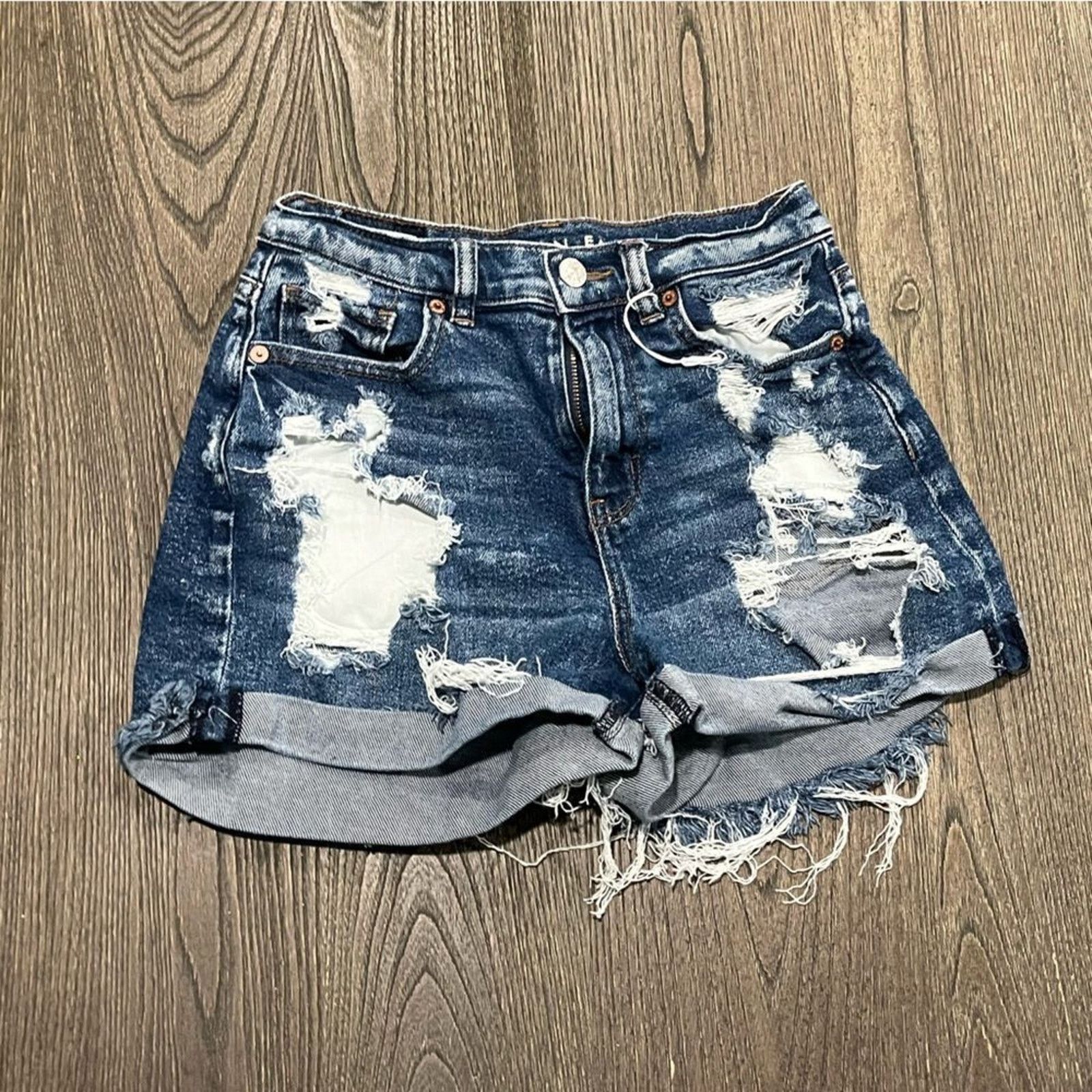American Eagle Outfitters American Eagle Boyfriend Shorts High Waist M Wash Size 0 Size 25" / US 0 / IT 36 - 1 Thumbnail