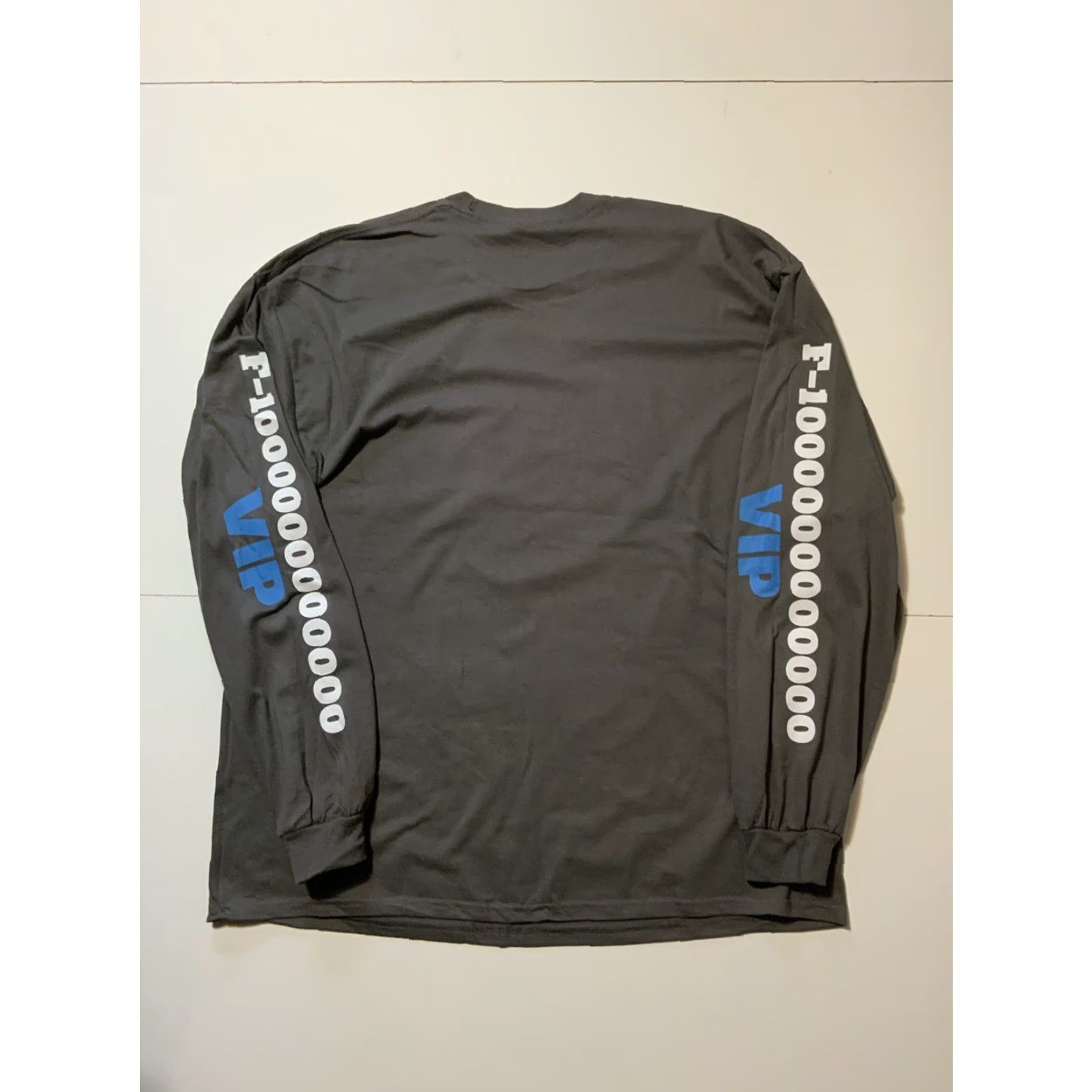 Vintage VINTAGE Post Malone 2024 F1 Trillion Tour VIP Official Merch Graphic L/S T-Shirt XXL Gray Mens Shirt Size US XXL / EU 58 / 5 - 3 Thumbnail