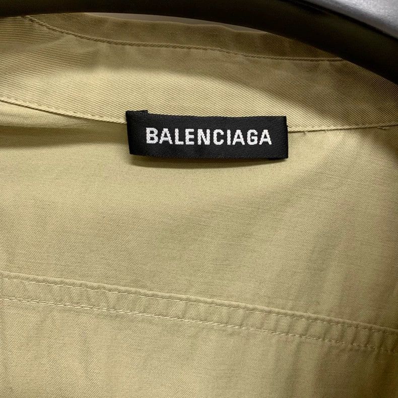 Balenciaga Balenciaga size 38 Khaki Cardigan Short Sleeve Size US XS / EU 42 / 0 - 2 Thumbnail