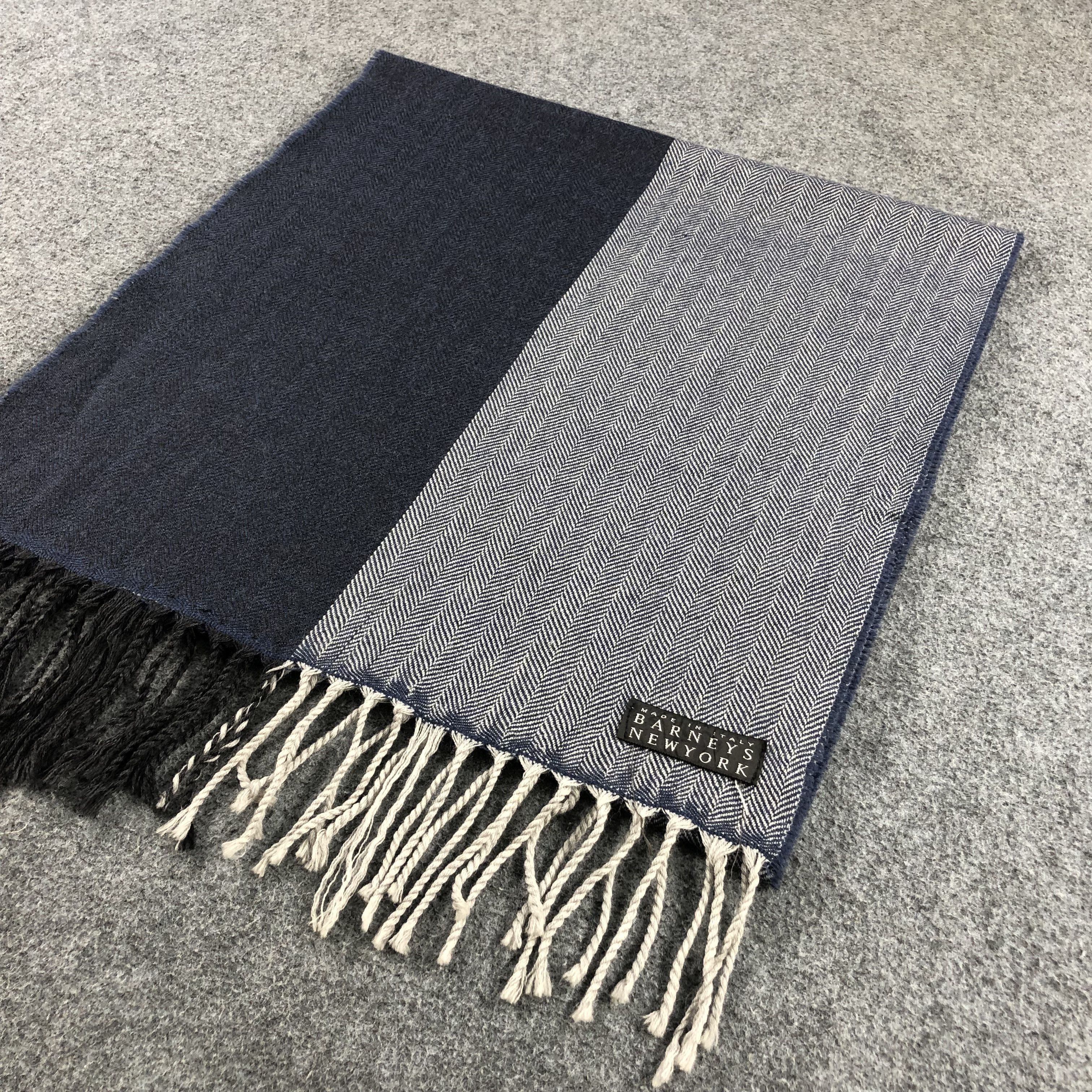 Barneys New York Barneys New York Wool Scarf Muffler V805 Size ONE SIZE - 3 Thumbnail