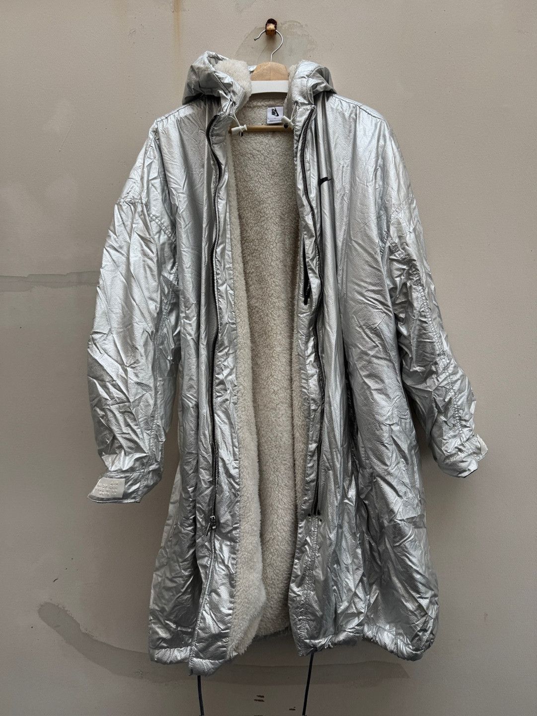 Fear of God × Nike Nike x Fear Of God Parka Jacket Metalic Silver Coat Bomber Size US L / EU 52-54 / 3 - 6 Thumbnail