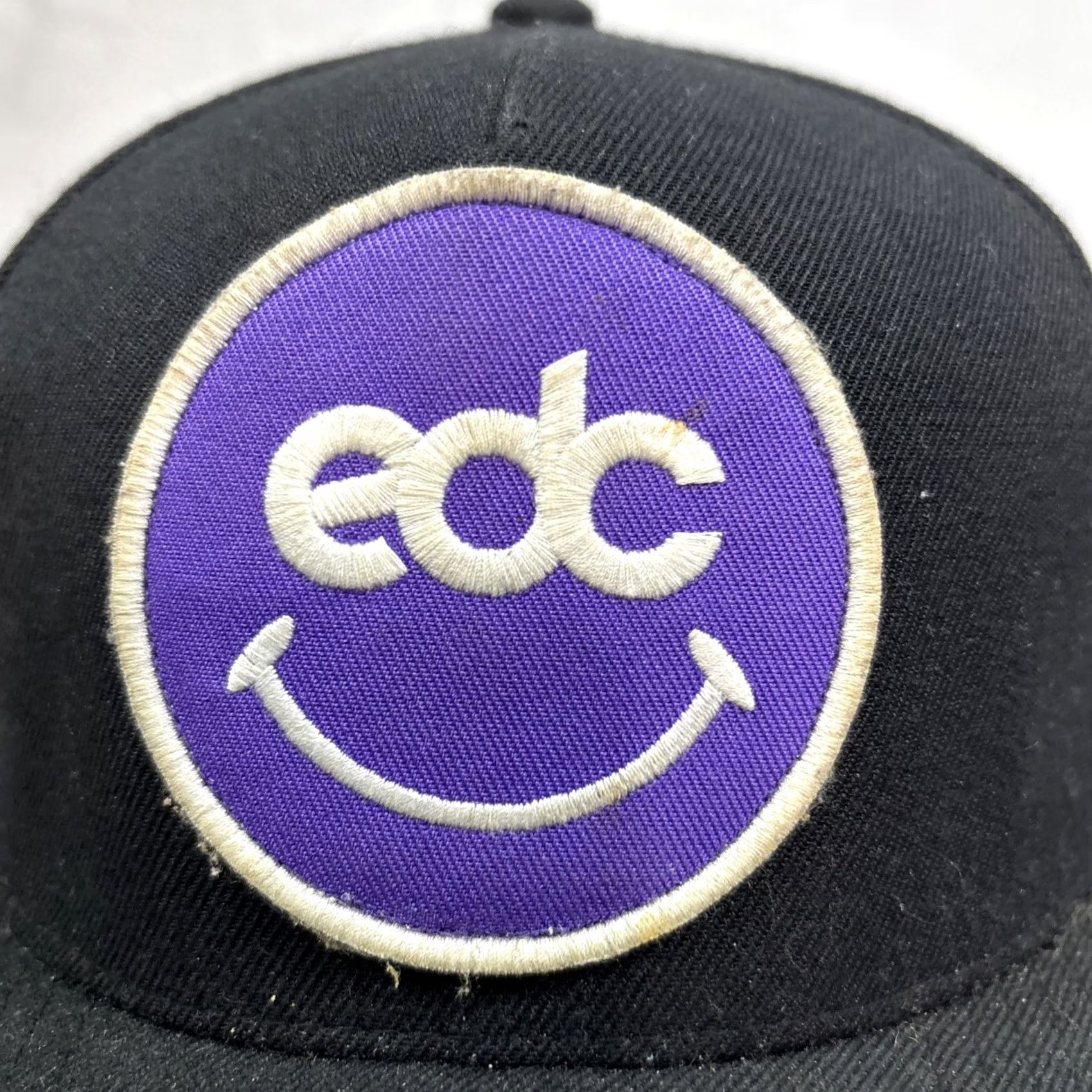 Vintage Insomniacs EDC Electric Daisy Carnival Hat Flat Brim Adjustable Black Patch Snapback One Size Mens Size ONE SIZE - 4 Thumbnail