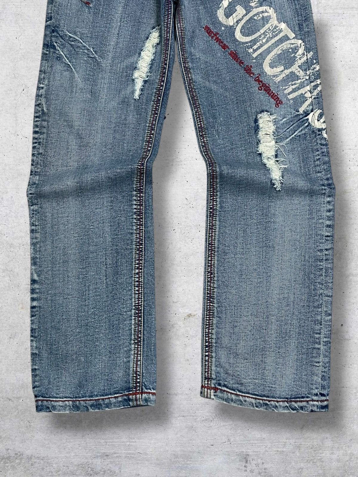 Japanese Brand VINTAGE DESIGNER GOTCHA MULTIPLE FRAYED RIPPED PATCHES DENIM Size US 33 - 2 Thumbnail