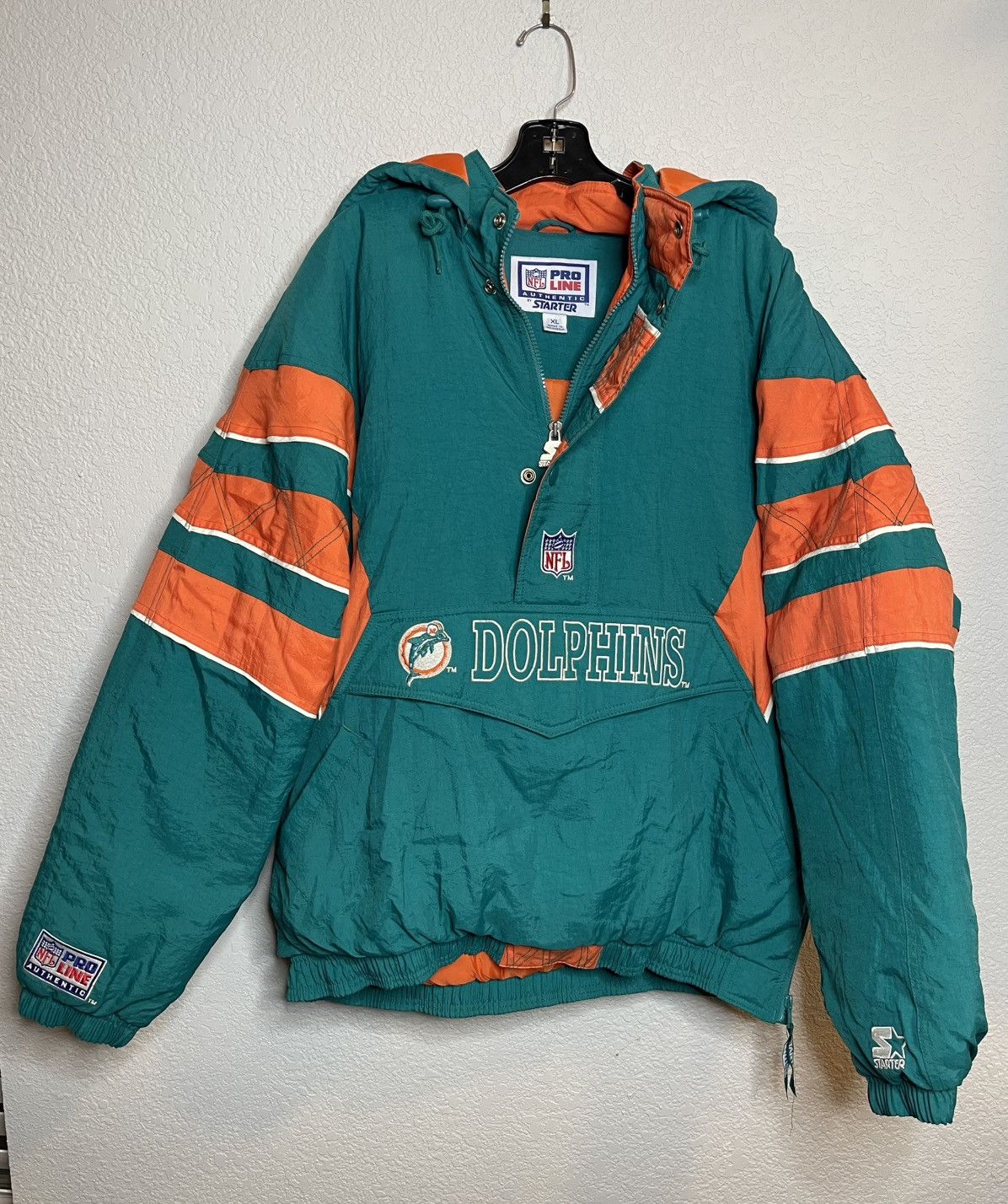 Apex One × Pro Line Miami Dolphins NFL Pro Line Apex One Starter Jacket XL VGC! Size US XL / EU 56 / 4 - 3 Thumbnail