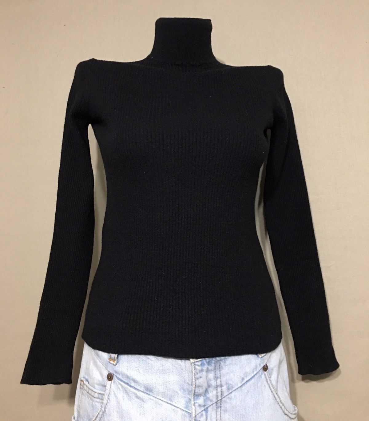 Prada PRADA Black Wool Light Jumper Sweater Size EU 42 Size M / US 6-8 / IT 42-44 - 1 Thumbnail