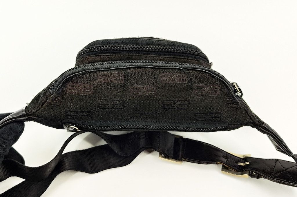 Balenciaga distressed BALENCIAGA waist chest bag monogram logo vintage Size ONE SIZE - 5 Thumbnail