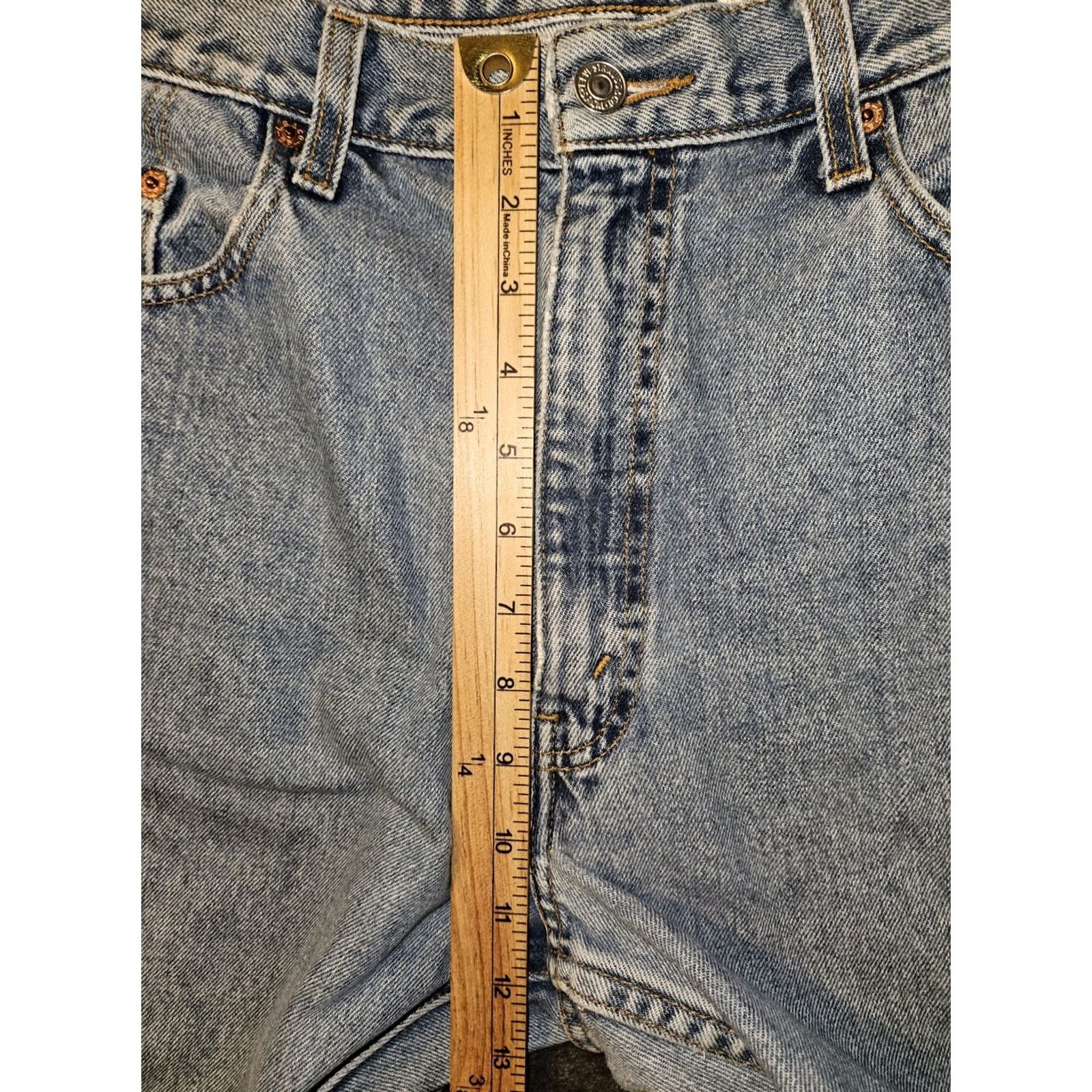 Levi's VINTAGE Levi's 550 Jeans Men 38x34 Relaxed Straight 90s Grunge Blue Denim Distressed Womens? Size US 38 / EU 54 - 5 Thumbnail
