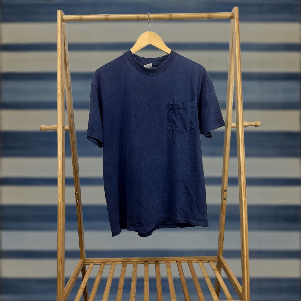 Hanes VINTAGE 80s Hanes Beefy Work T-Shirt XL Blue Worn Cotton Pocket Front WIP Mens Size US XL / EU 56 / 4 - 1 Thumbnail