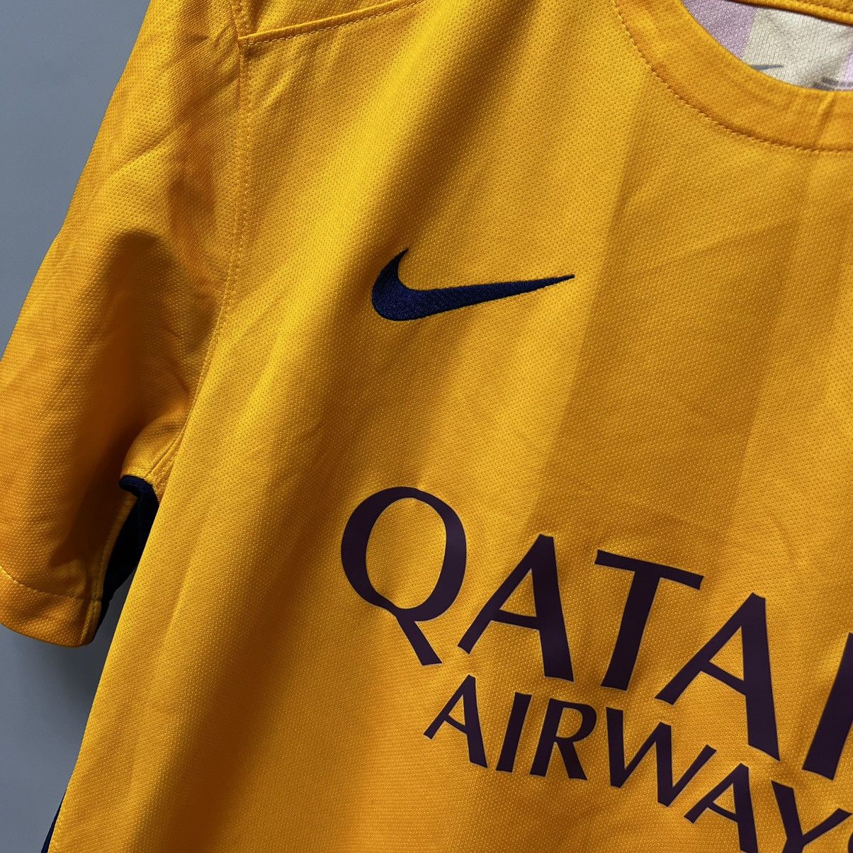 Nike Nike Barcelona FCB 2015/16 Away Football Soccer Shirt Jersey Size US S / EU 44-46 / 1 - 5 Thumbnail