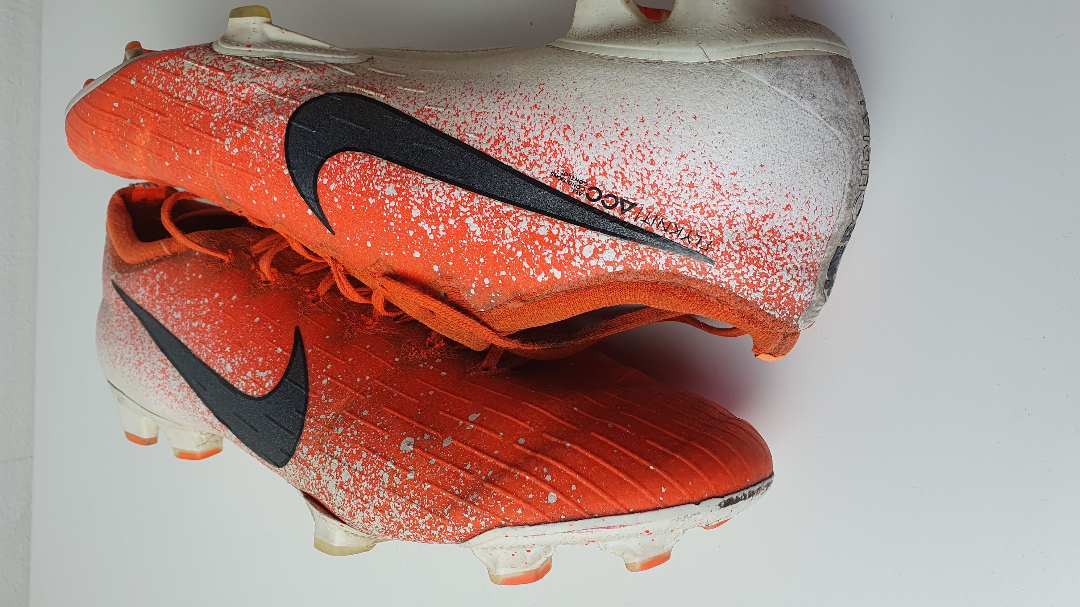 Nike Football Cleats Mens Nike Mercurial Vapor 12 Elite AG Size US 12.5 / EU 45-46 - 25 Thumbnail