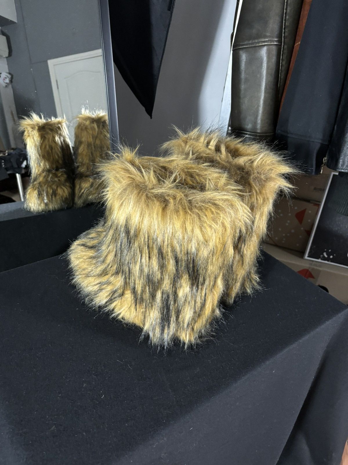 Other Vintage Y2k faux fur Yeti boots Size US 10 / EU 43 - 3 Thumbnail