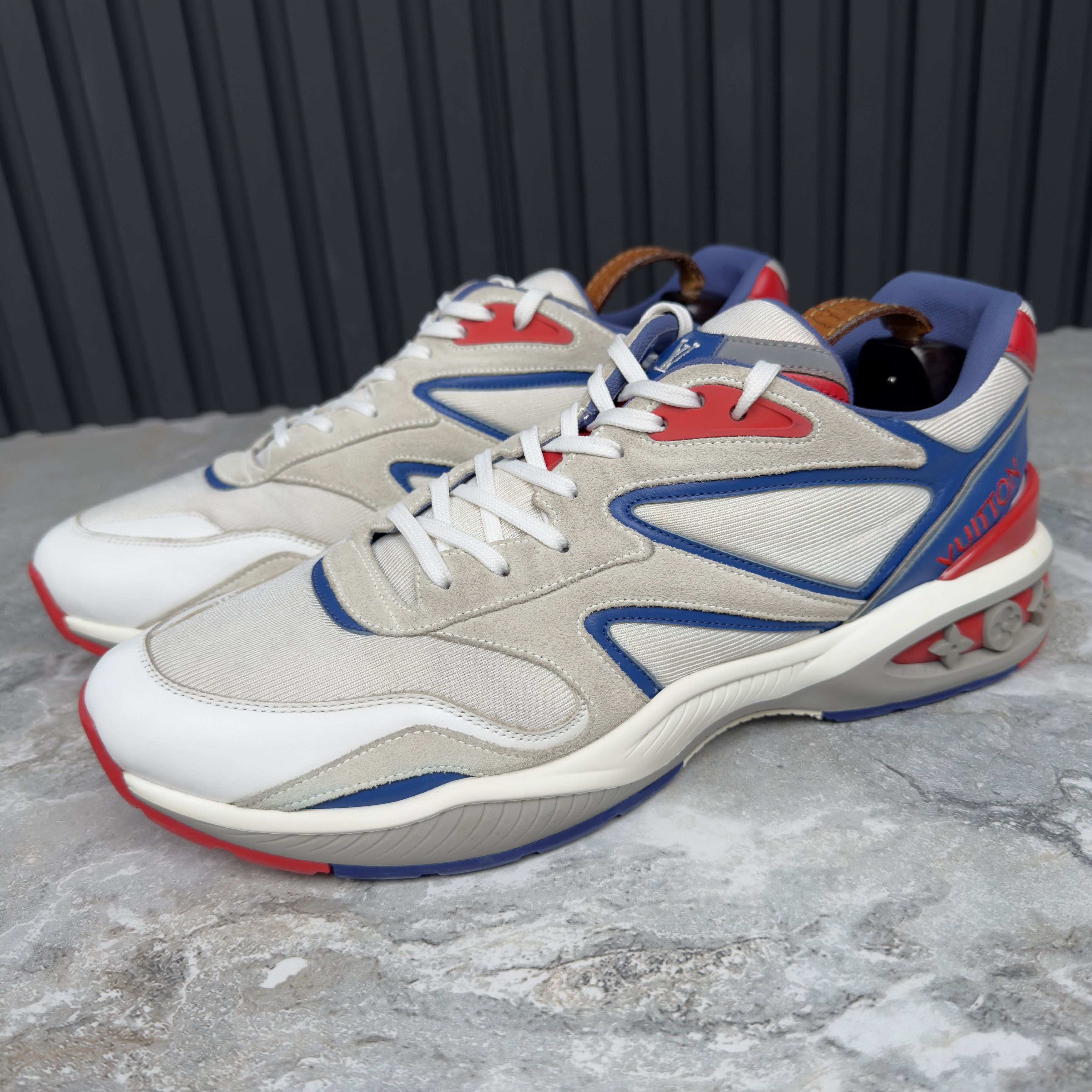 Louis Vuitton Louis Vuitton LV Trail line Sneakers White Red Blue Mesh Size US 11 / EU 44 - 4 Thumbnail