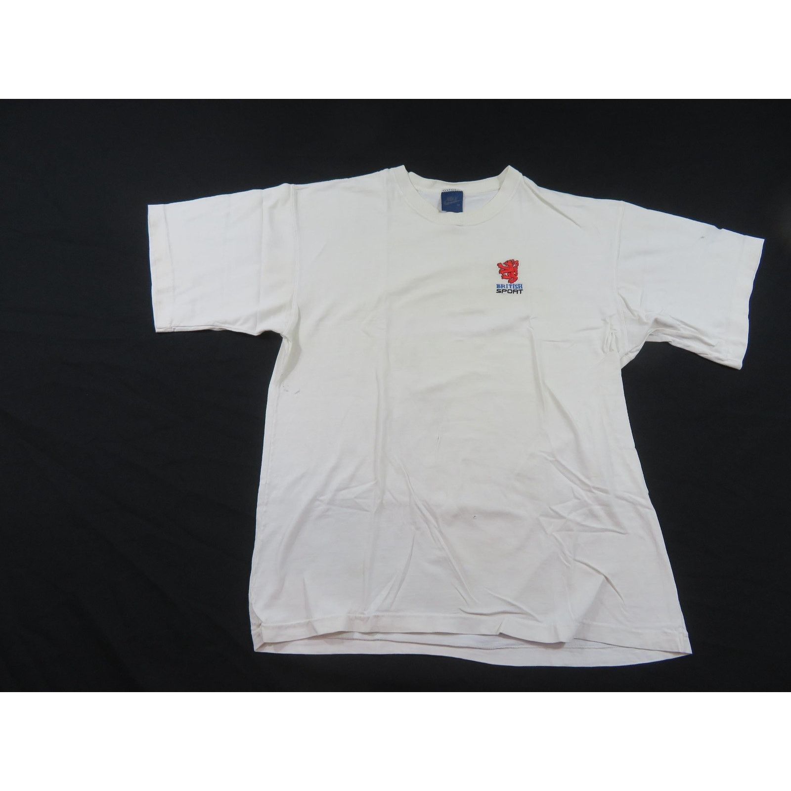 Nike Nike British Sport Lion Crest White T-shirt Sz M 1980s Size US M / EU 48-50 / 2 - 1 Thumbnail