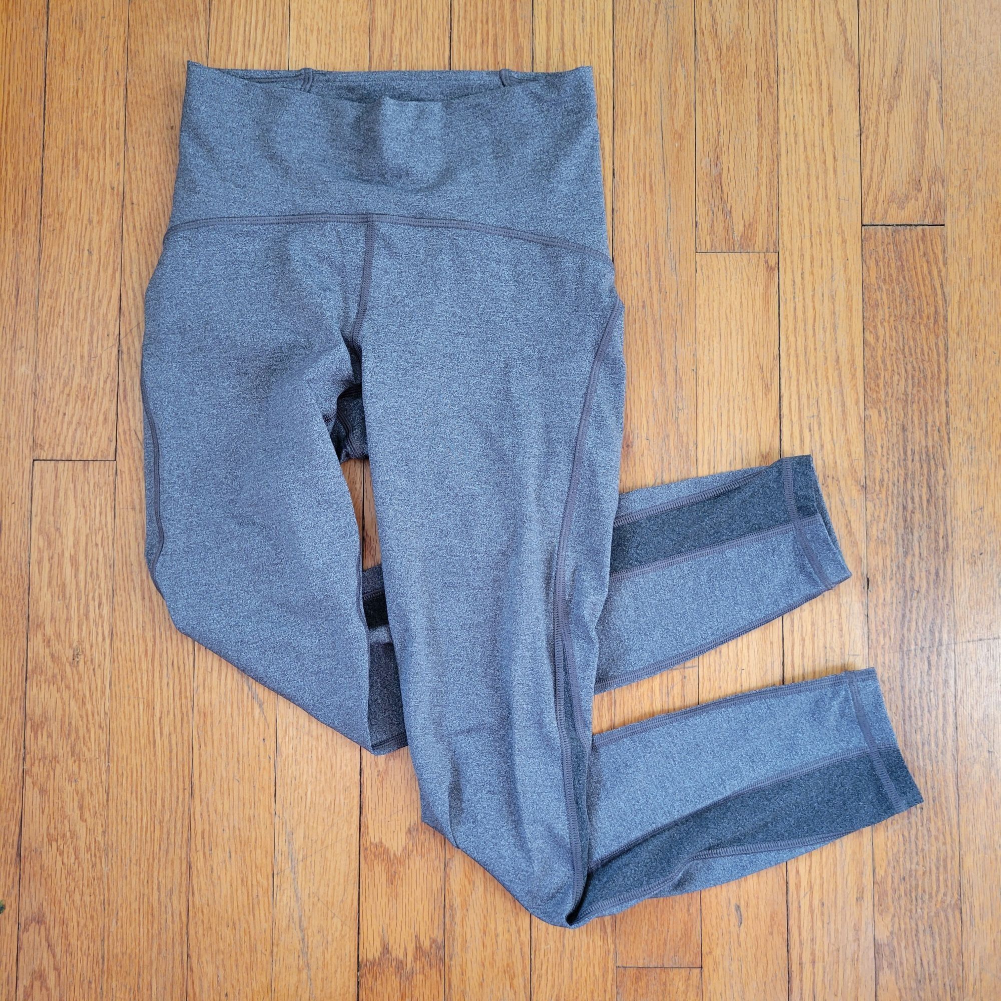 Lululemon Lululemon TRAIN TIMES 7/8 High-Rise Heathered Gray Leggings Size 27" / US 4 / IT 40 - 1 Thumbnail