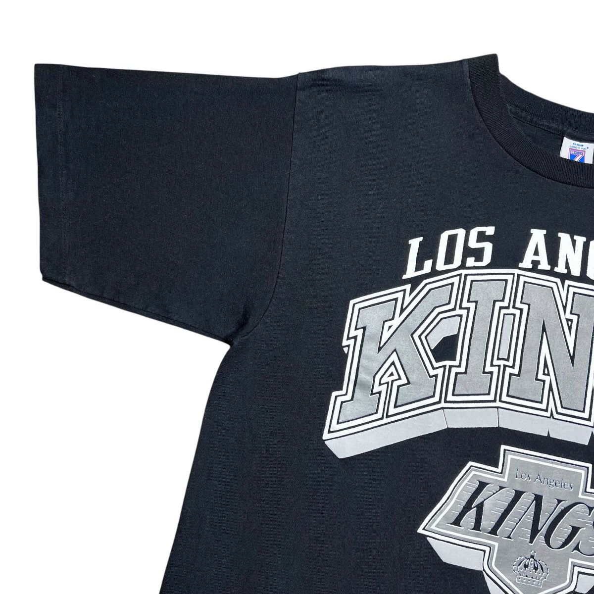 Logo 7 Vintage 1990s NHL Los Angeles Kings Logo 7 Spell Out 3D Tee Size US XL / EU 56 / 4 - 5 Thumbnail