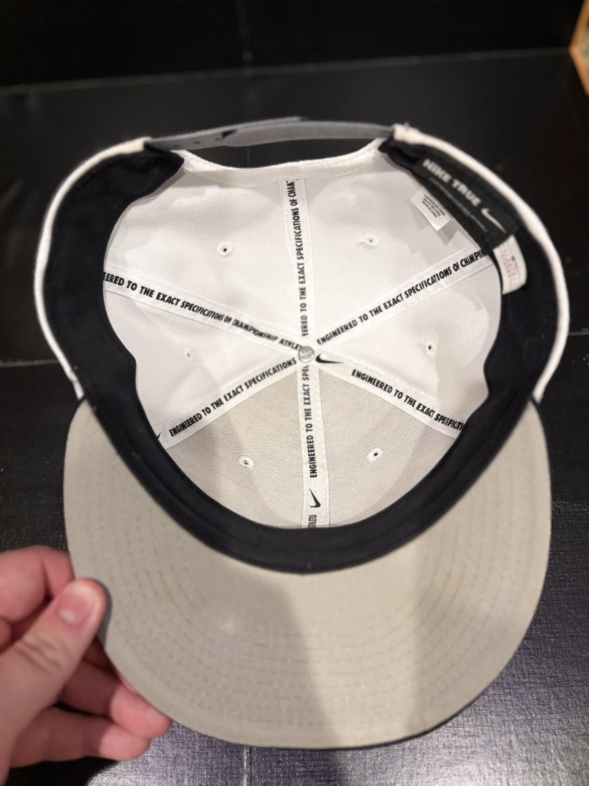 Nike White Nike Yankees Snapback Hat – Adjustable Size ONE SIZE - 5 Thumbnail